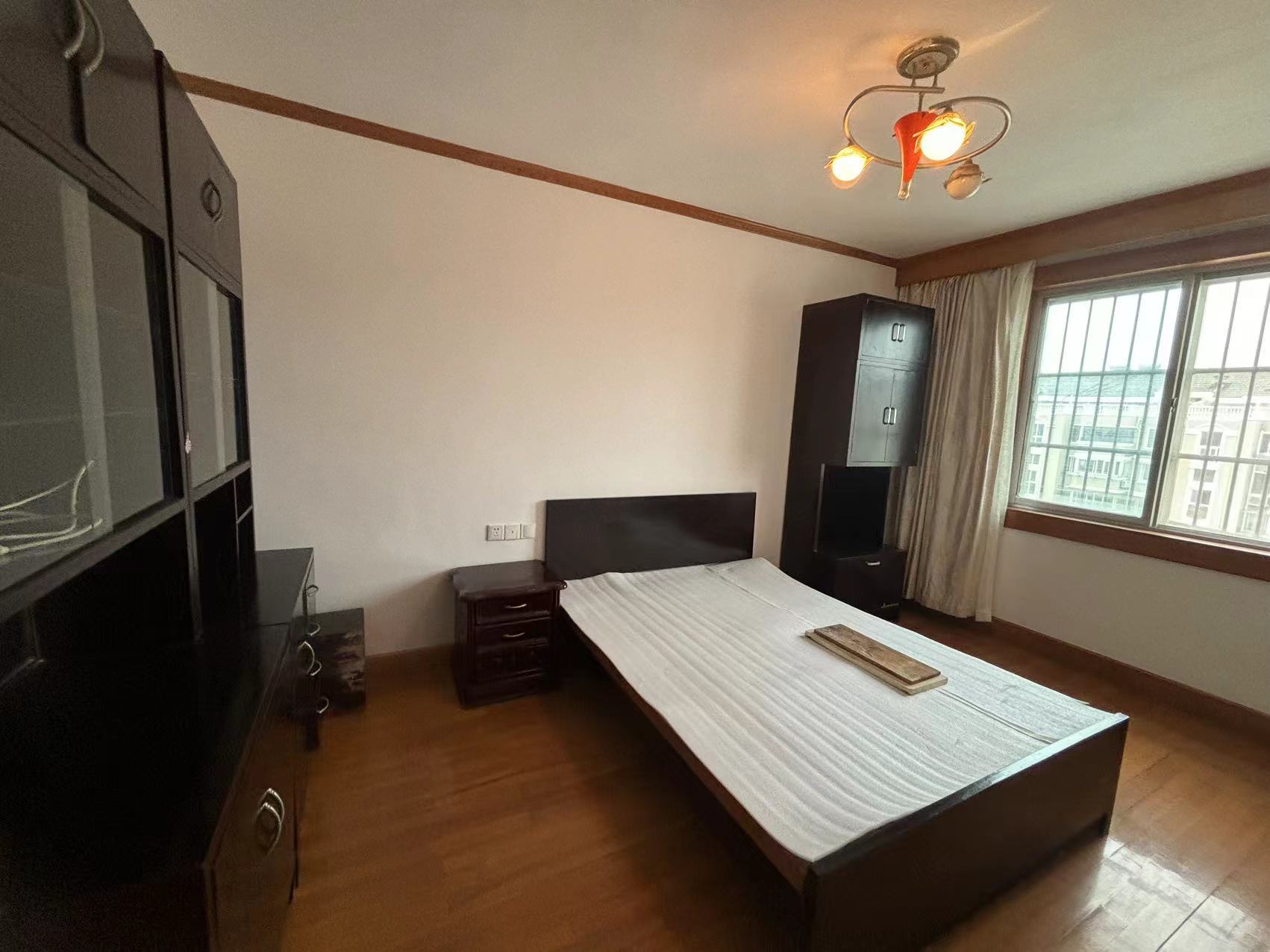 城港新村 3室1厅1卫 73.3m&sup2;