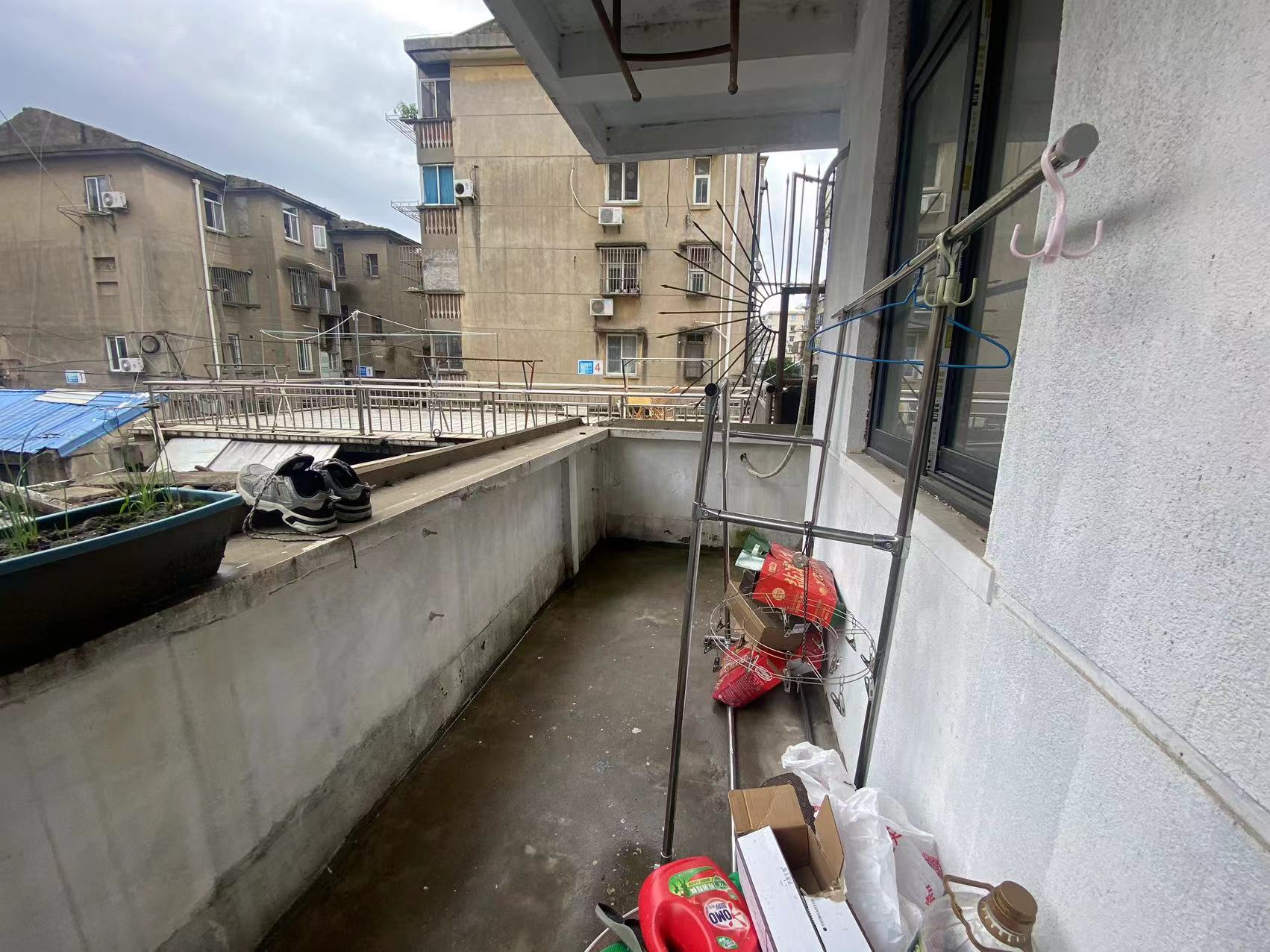 起凤桥西巷16号院 3室2厅1卫 96.93m&sup2;