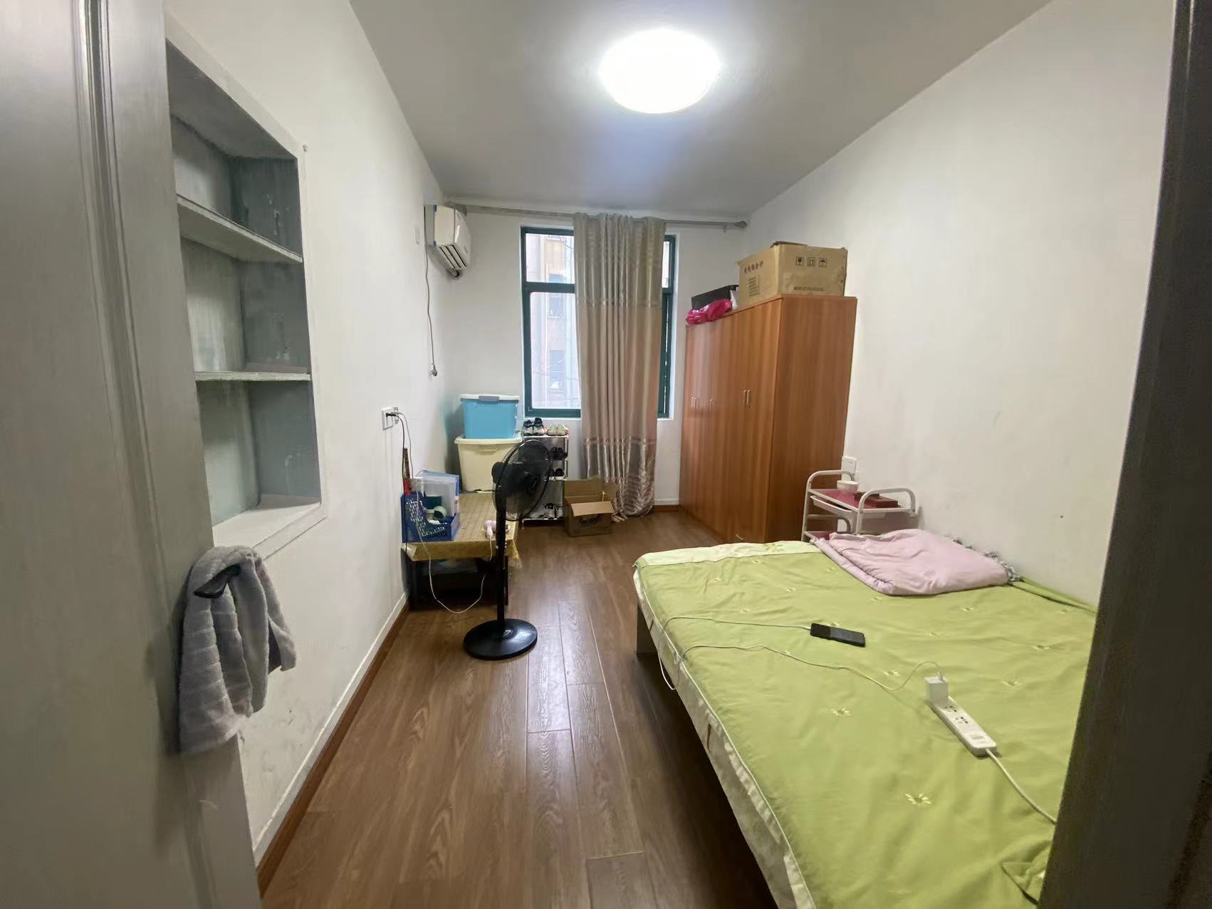 起凤桥西巷16号院 3室2厅1卫 96.93m&sup2;