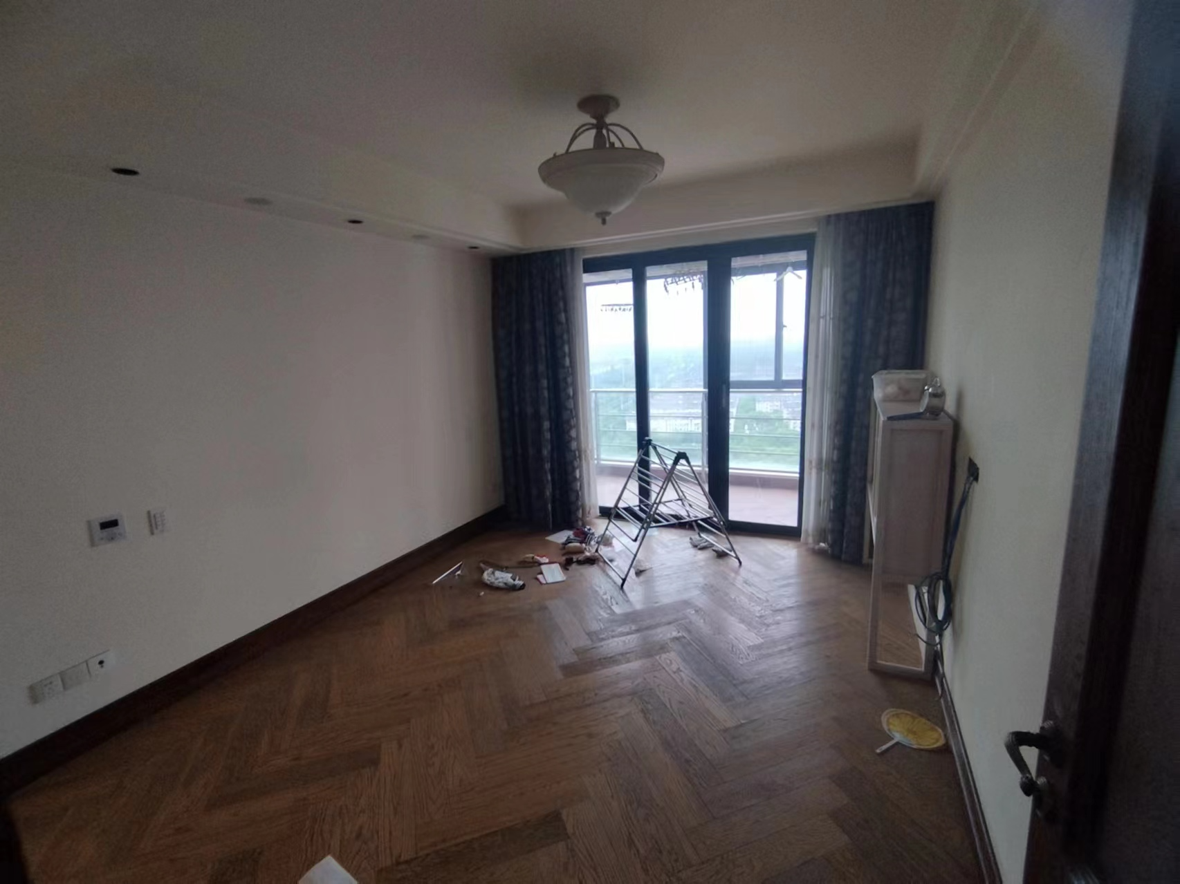 七星花园 1室1厅1卫 106.61m²