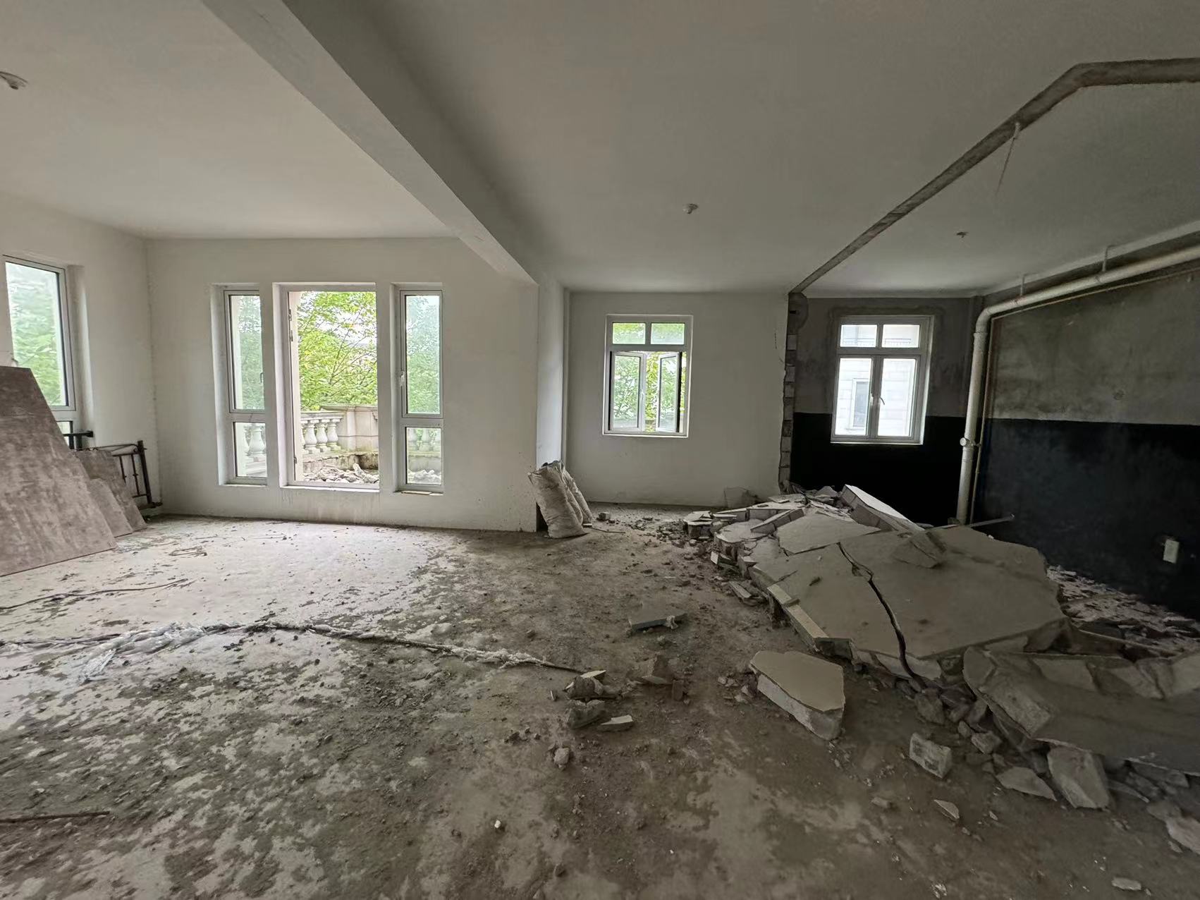 顺发御园 5室3厅5卫 368.45m&sup2;