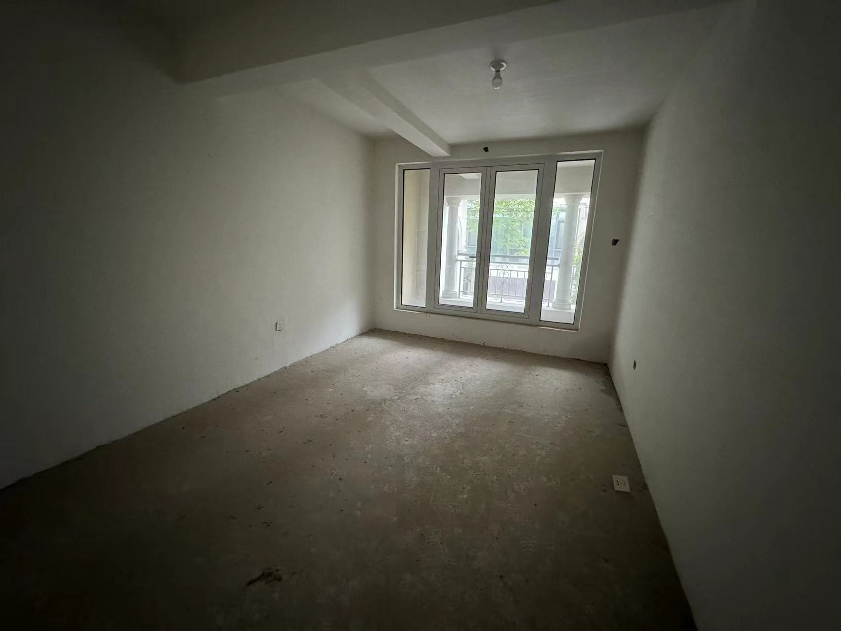 顺发御园 5室3厅5卫 368.45m&sup2;