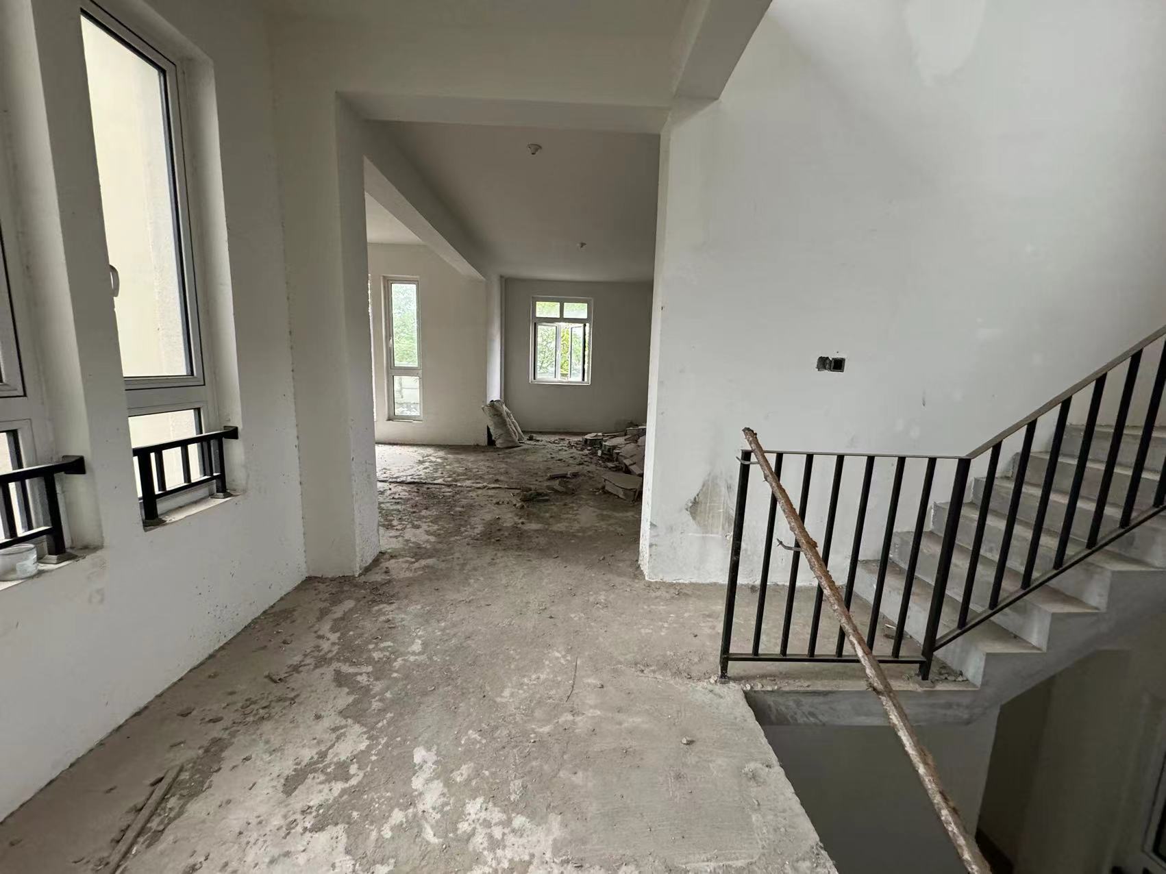 顺发御园 5室3厅5卫 368.45m&sup2;