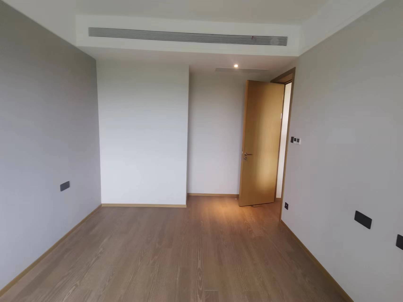 仁恒公园世纪 4室2厅2卫 132m&sup2;