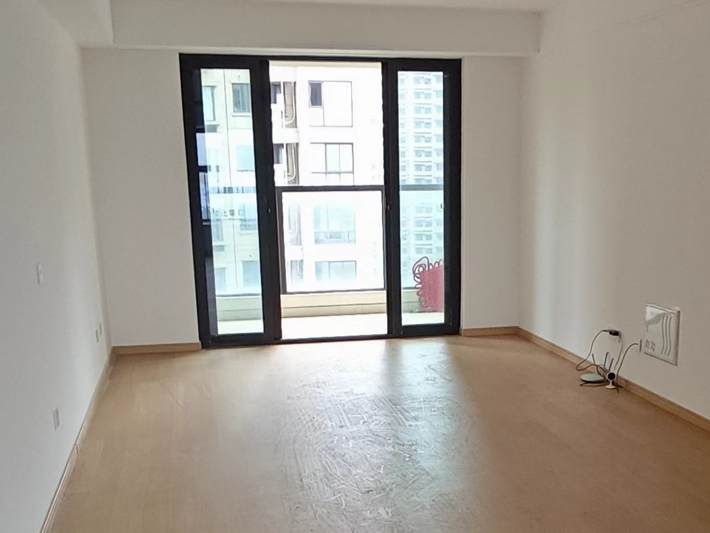 时光漫城 3室2厅1卫 125m²
