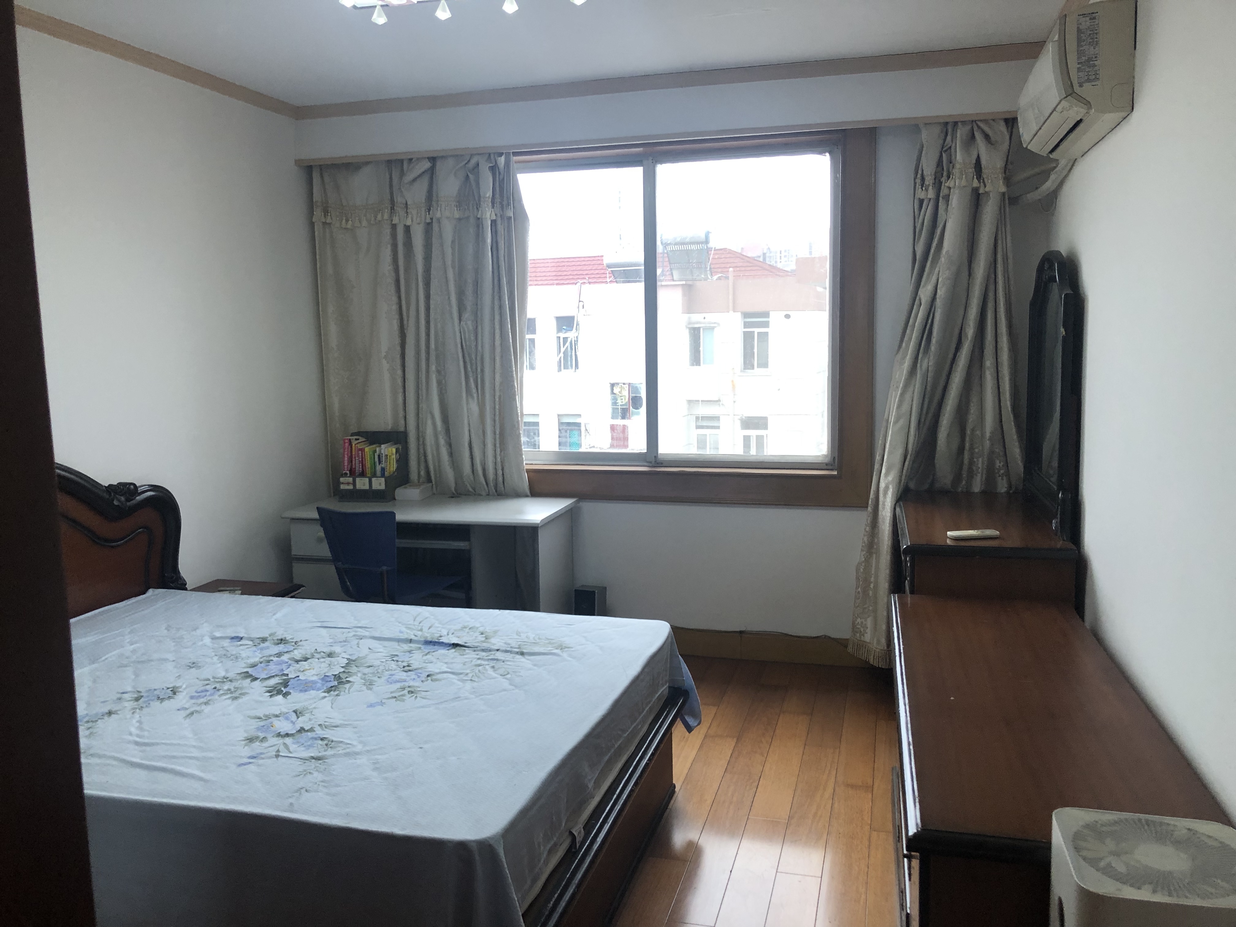 姚港路22号 3室1厅1卫 84.00m&sup2;