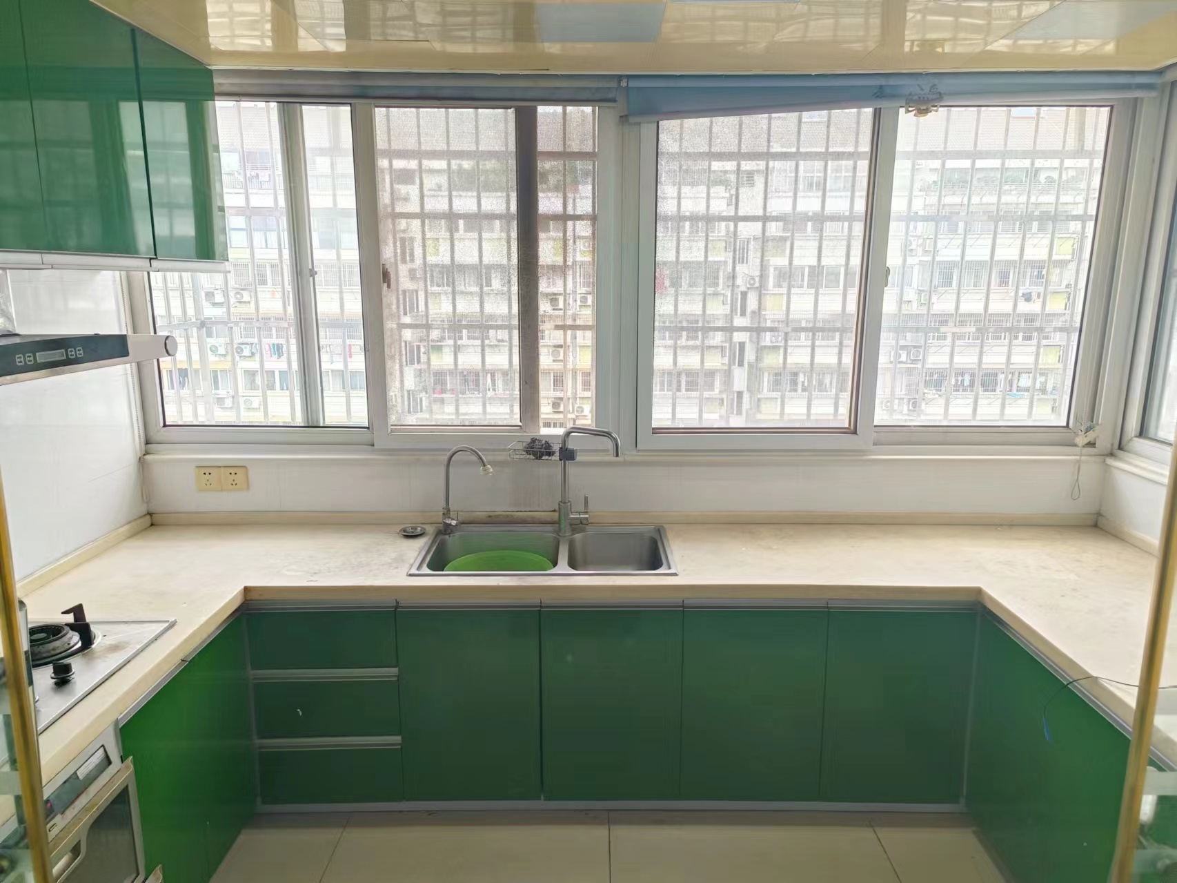 怡园新邸 2室2厅1卫 93m&sup2;