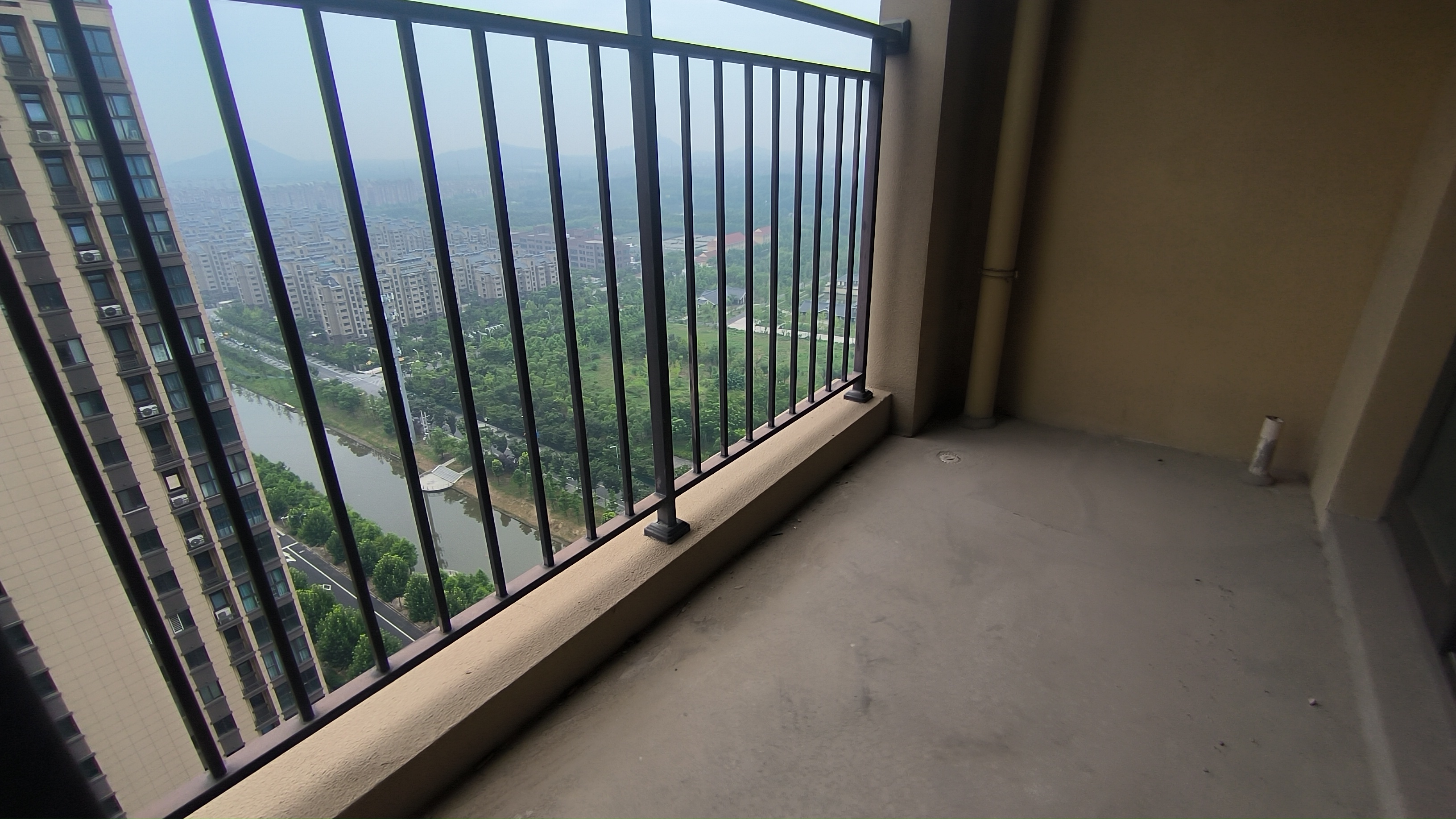 景瑞御府 3室2厅1卫 93m&sup2;