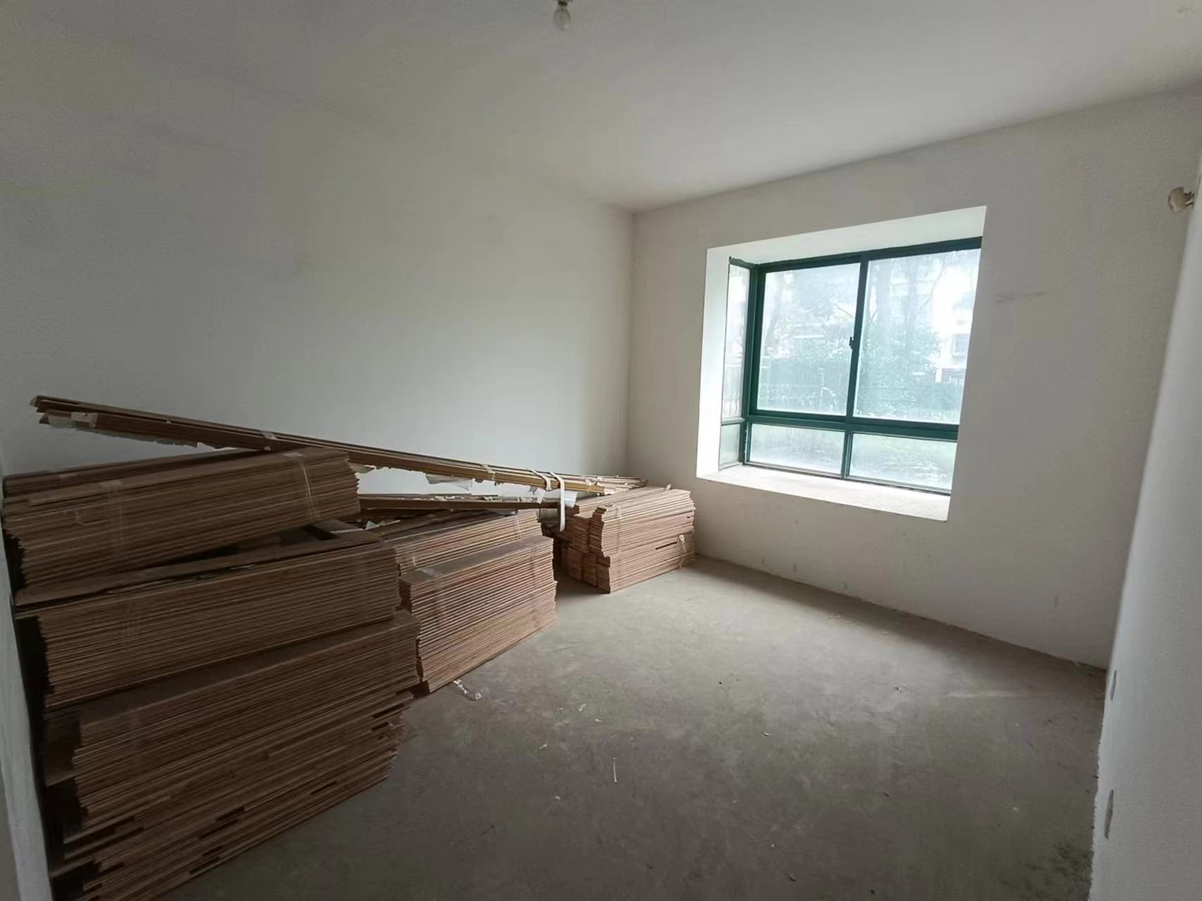 新城小区 3室2厅2卫 146m²