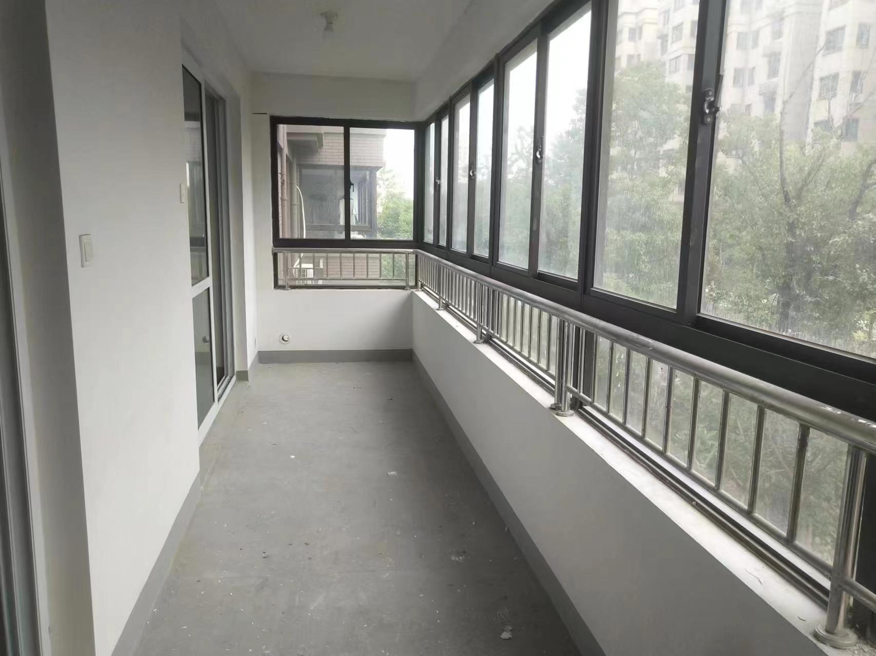 天一裕景苑 3室2厅2卫 145.6m²