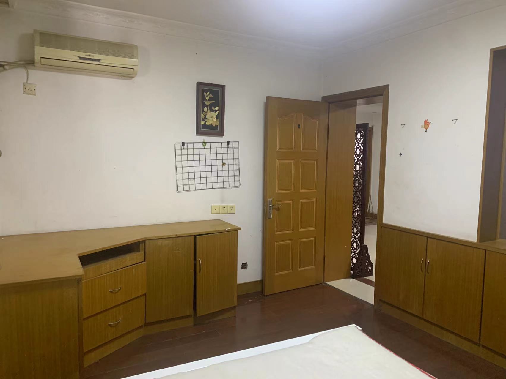 新胜花苑西区 3室2厅1卫 123.00m&sup2;
