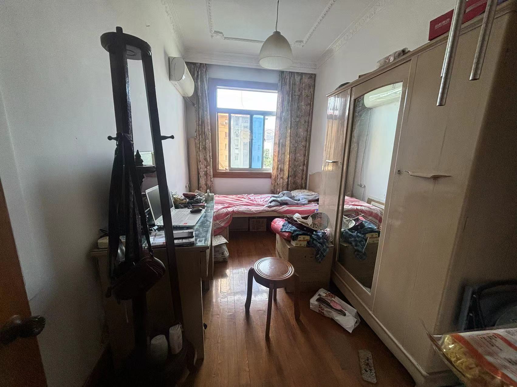 虹桥新村(朝霞路) 2室1厅1卫 58m&sup2;