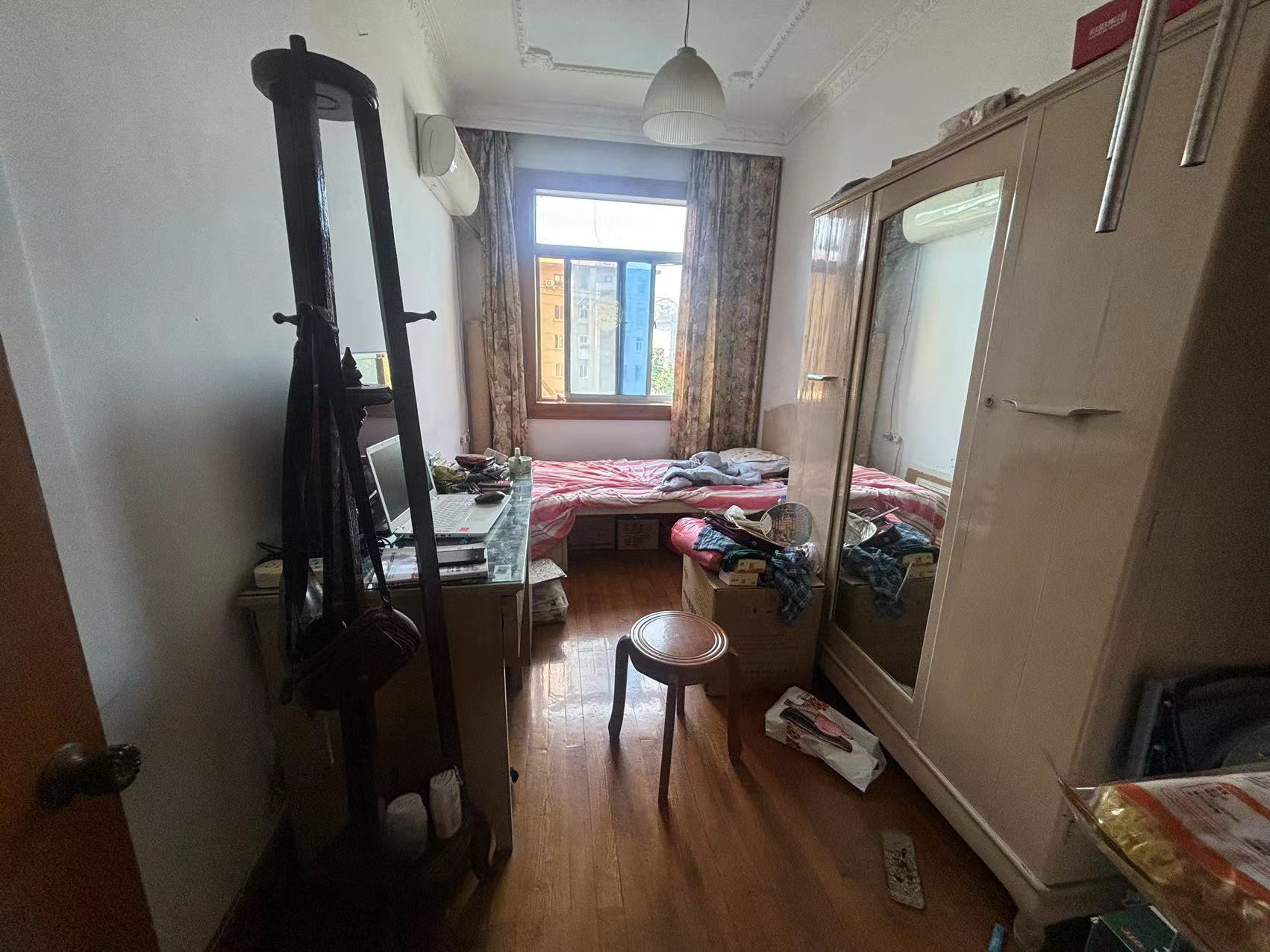 虹桥新村(朝霞路) 2室1厅1卫 58m&sup2;