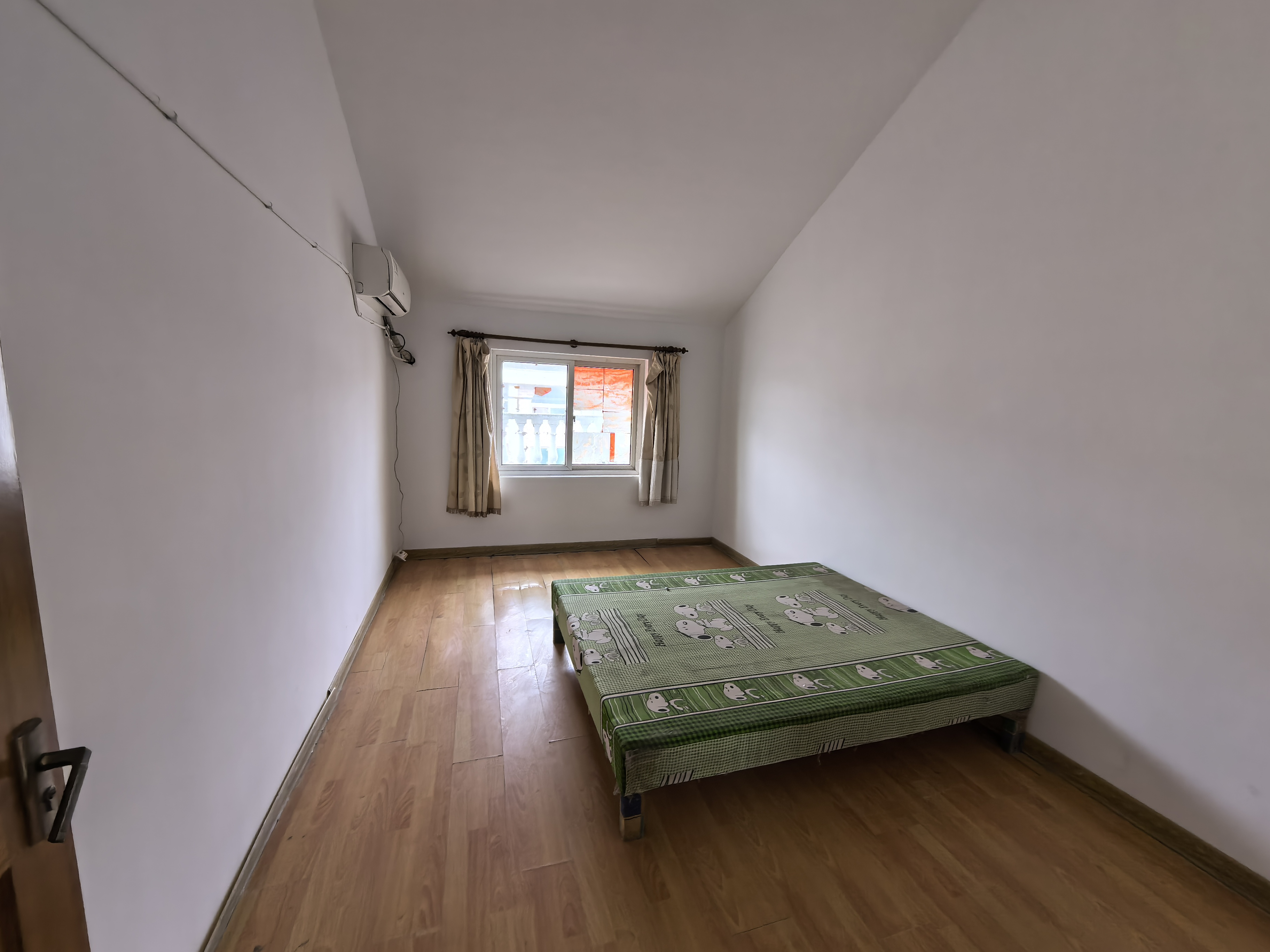 鑫景佳园 5室2厅2卫 120m&sup2;