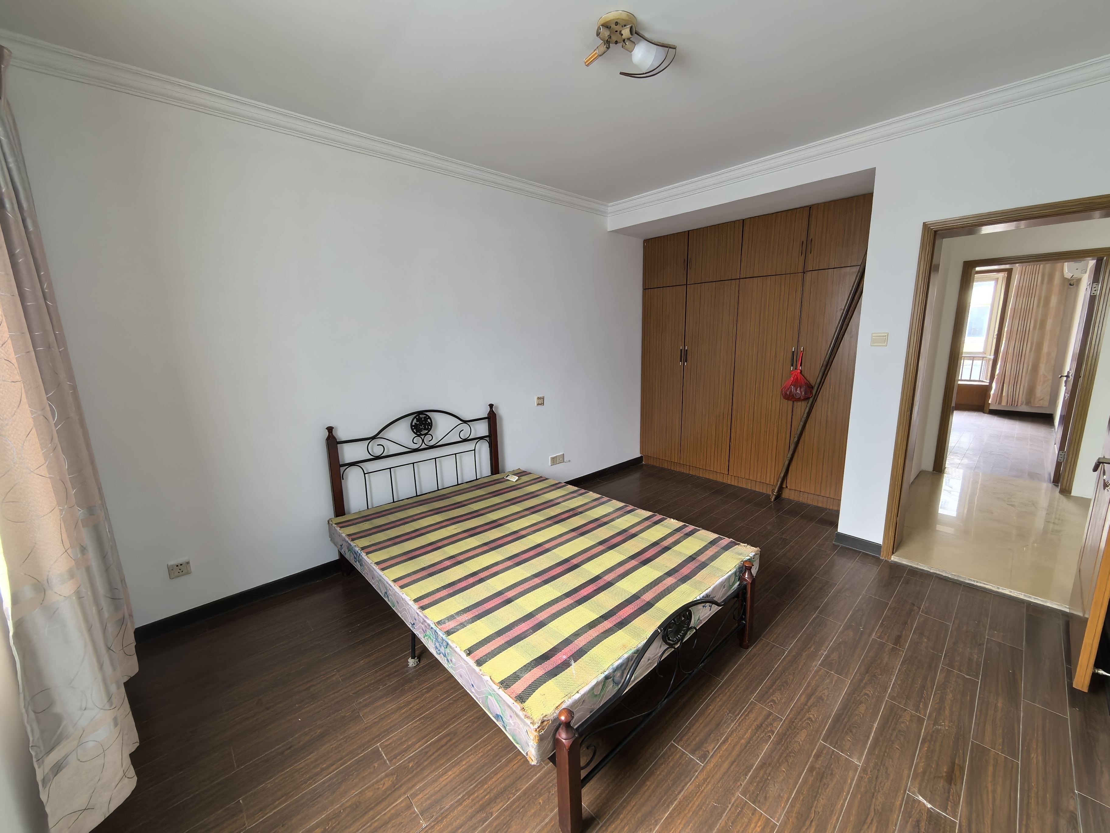 鑫景佳园 5室2厅2卫 120m&sup2;