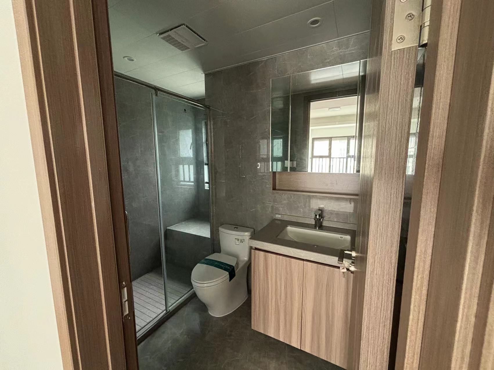中海上东区 3室2厅2卫 125m&sup2;