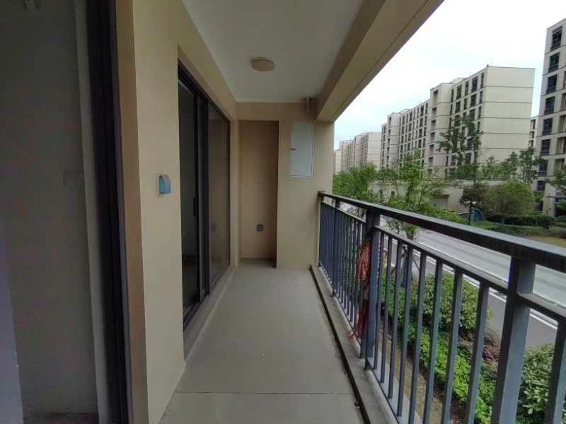 卓越悦宸 3室2厅1卫 93m&sup2;