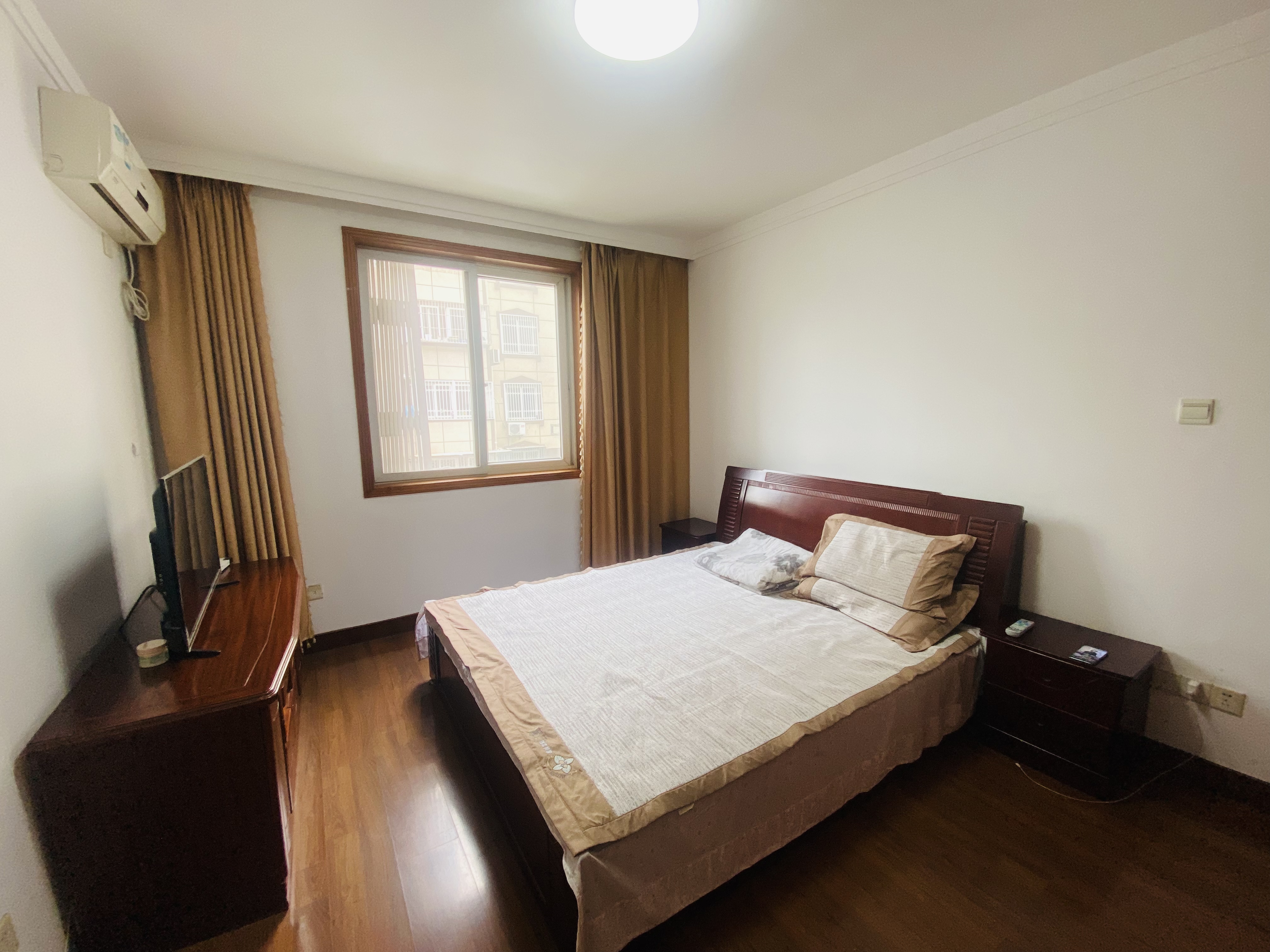 城南二村 3室2厅1卫 128m&sup2;
