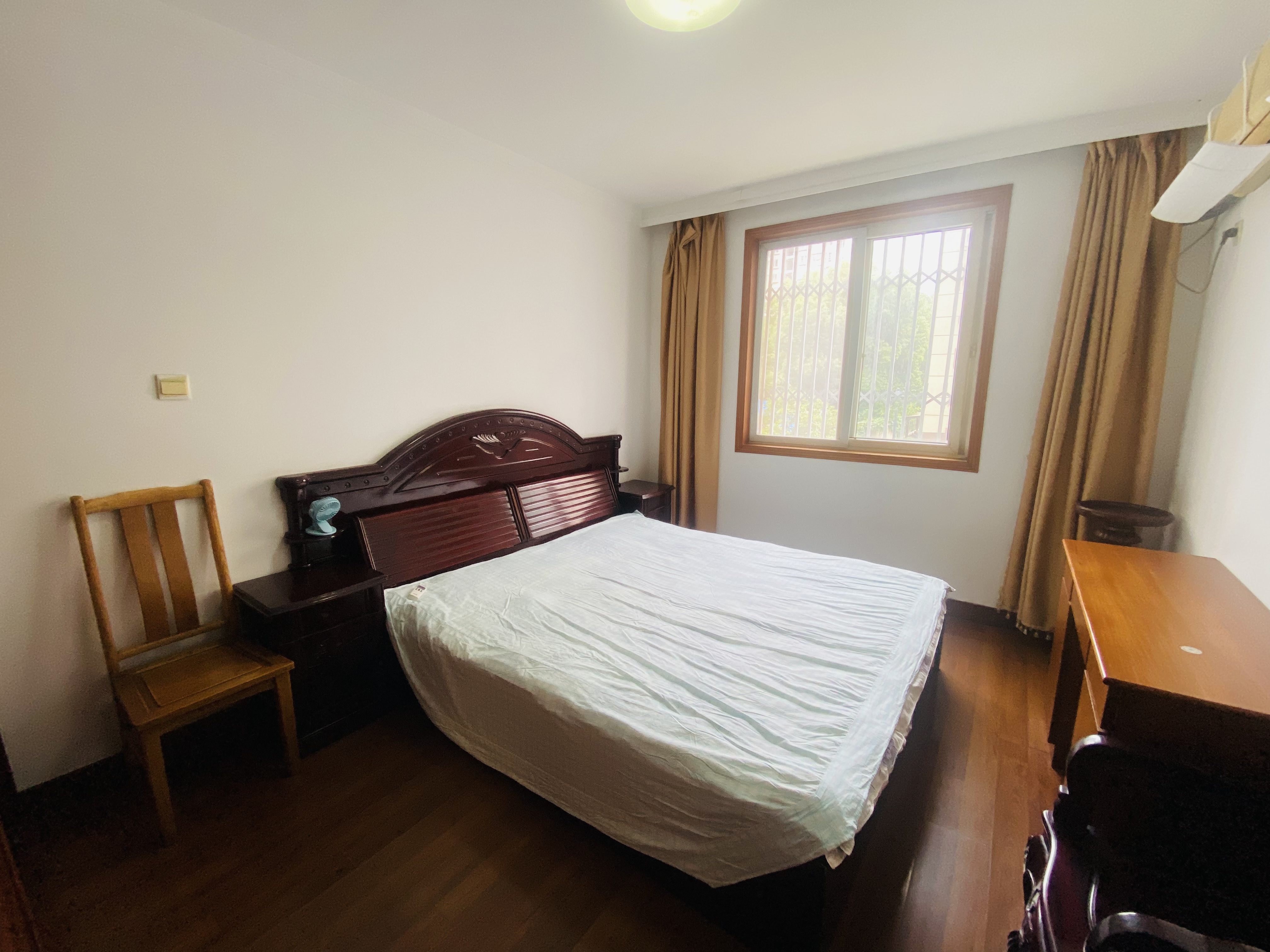 城南二村 3室2厅1卫 128m&sup2;