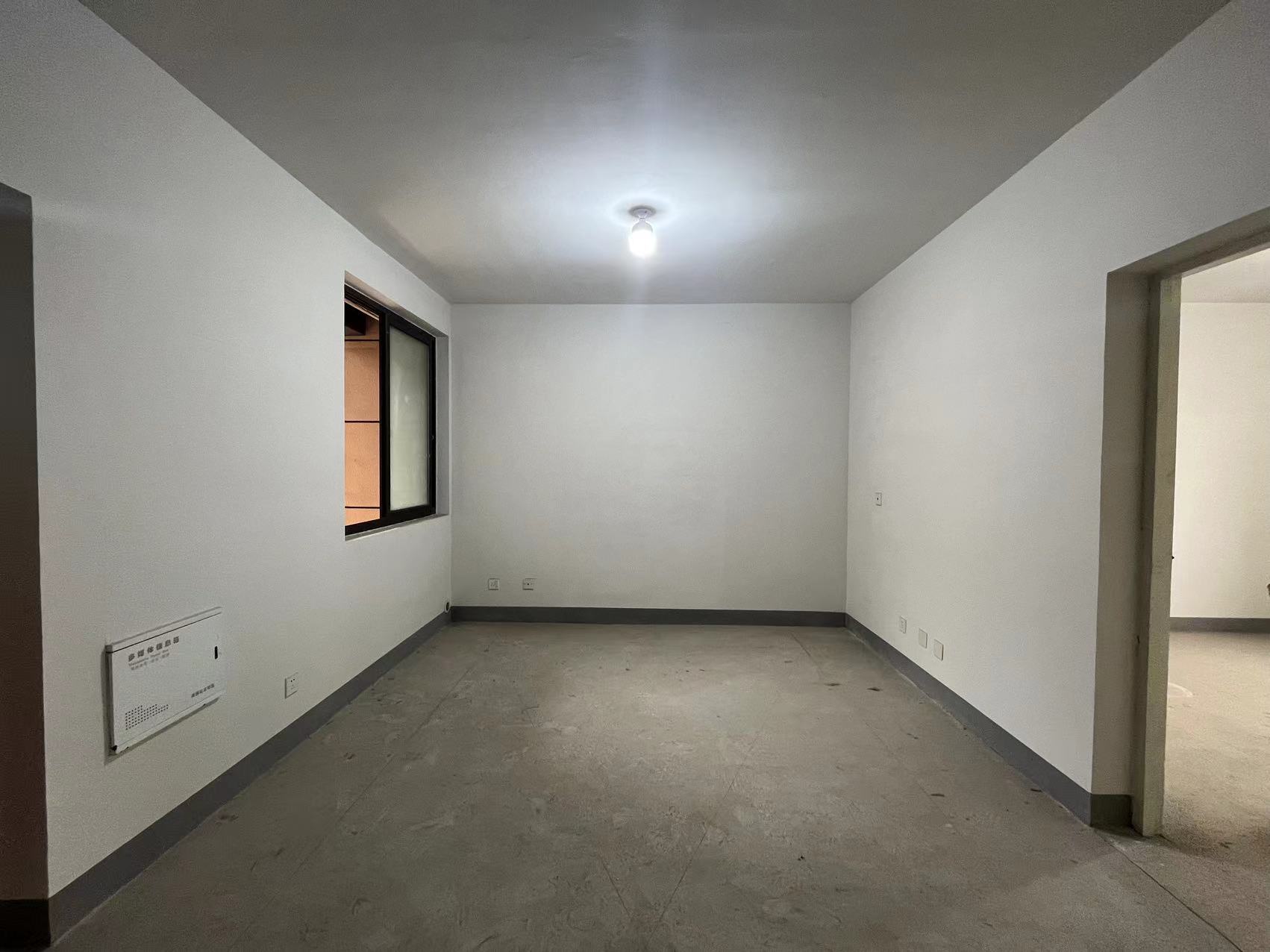 世伦佳苑 2室1厅1卫 90.2m²