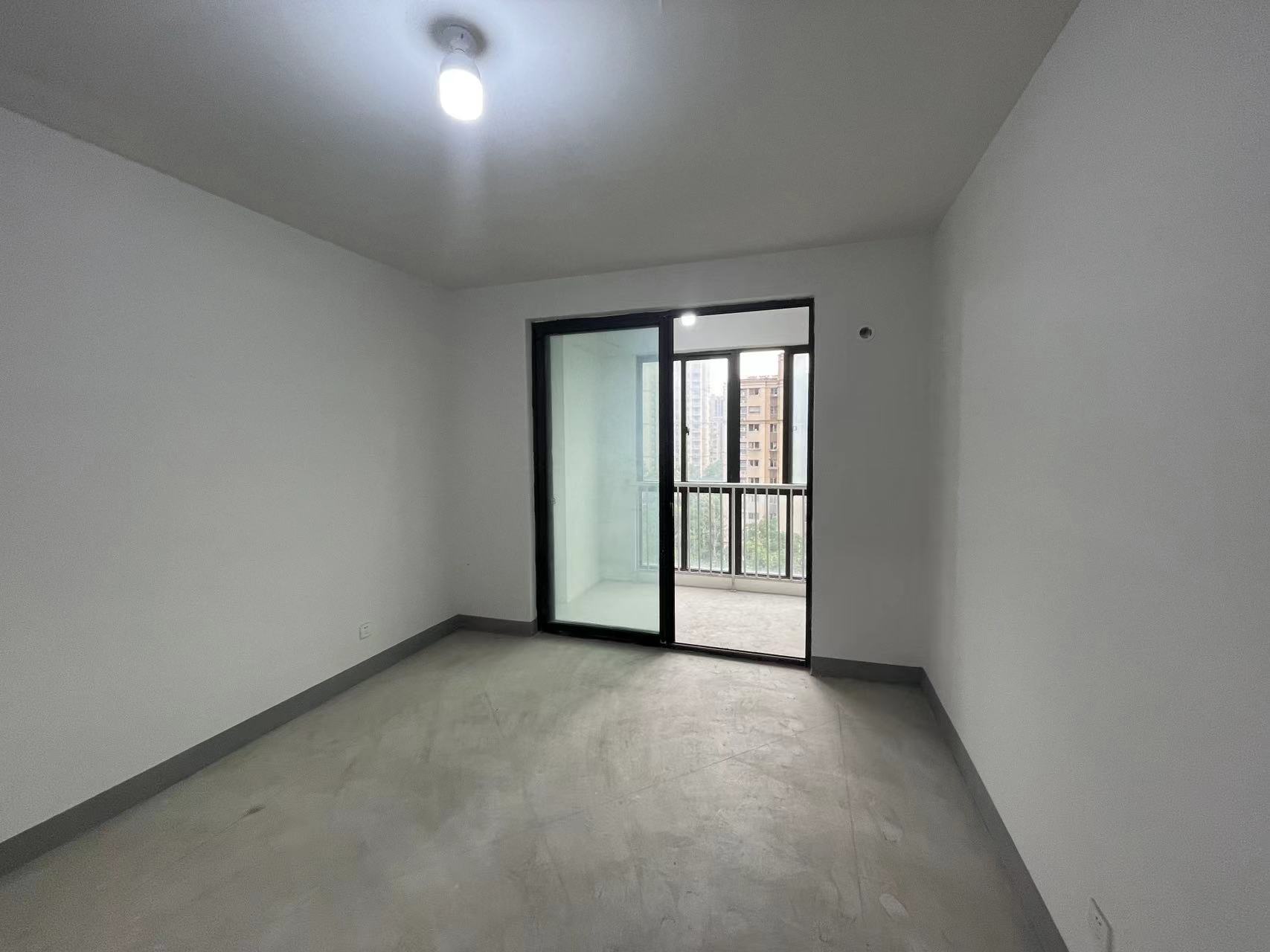 世伦佳苑 2室1厅1卫 90m&sup2;