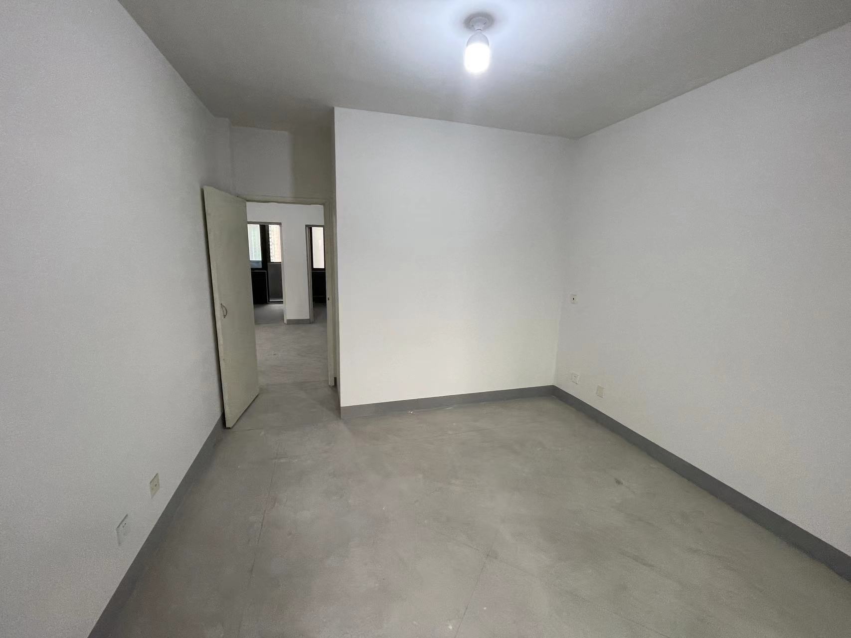世伦佳苑 2室1厅1卫 90m&sup2;
