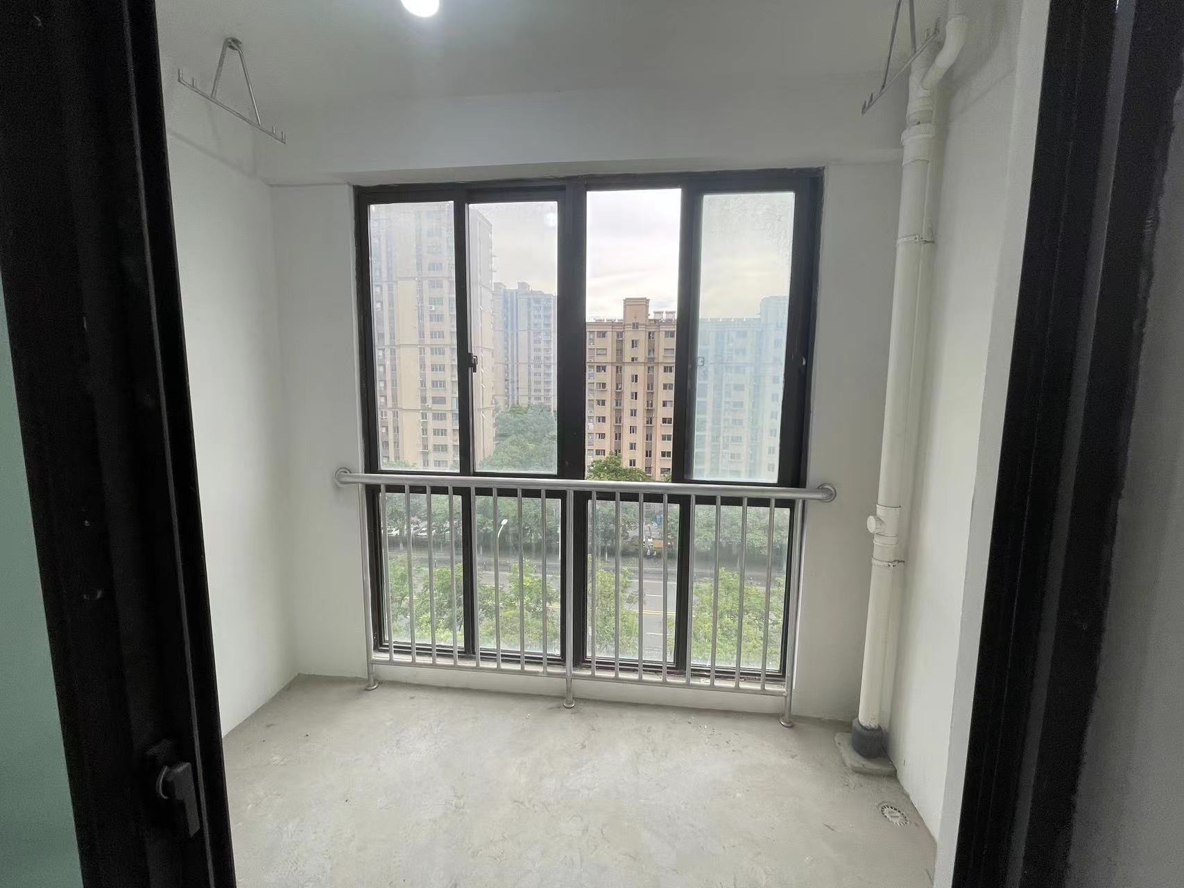 世伦佳苑 2室1厅1卫 90m&sup2;