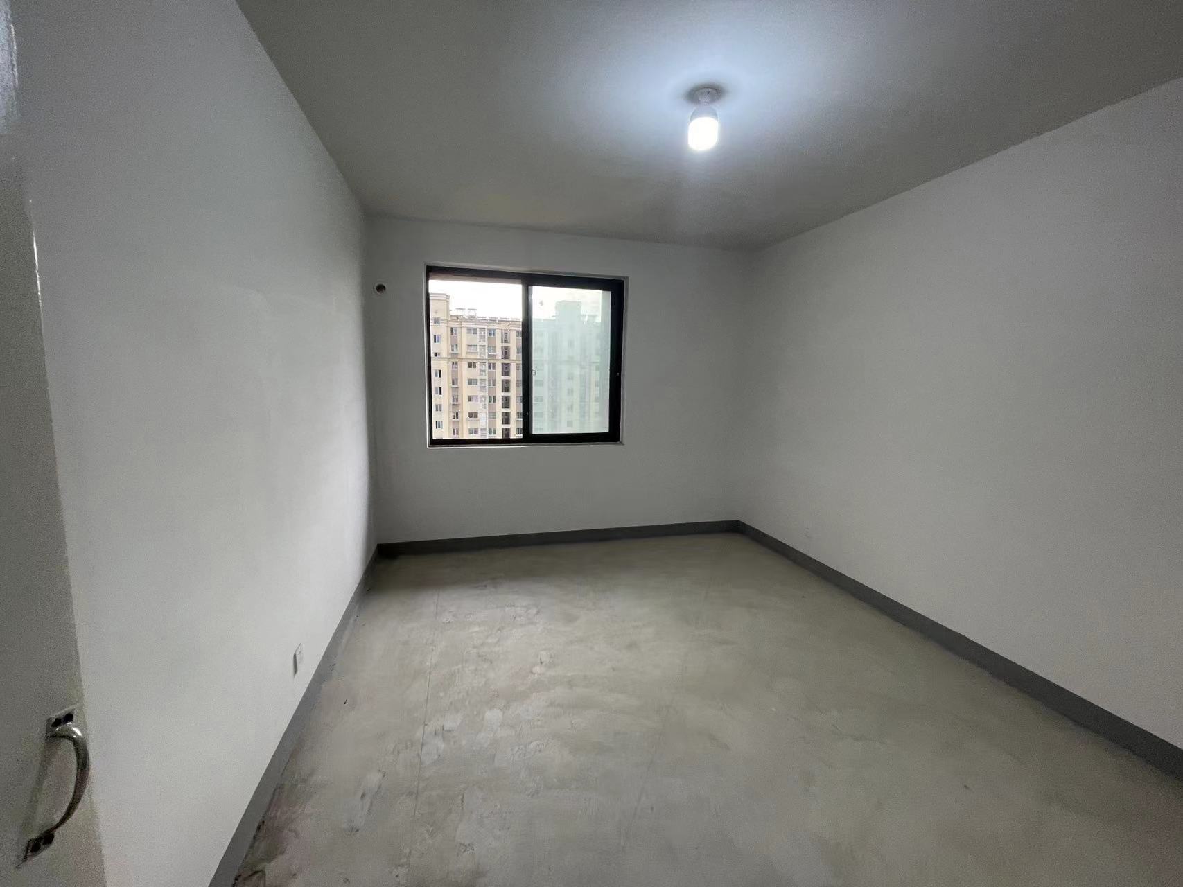 世伦佳苑 2室1厅1卫 90m&sup2;