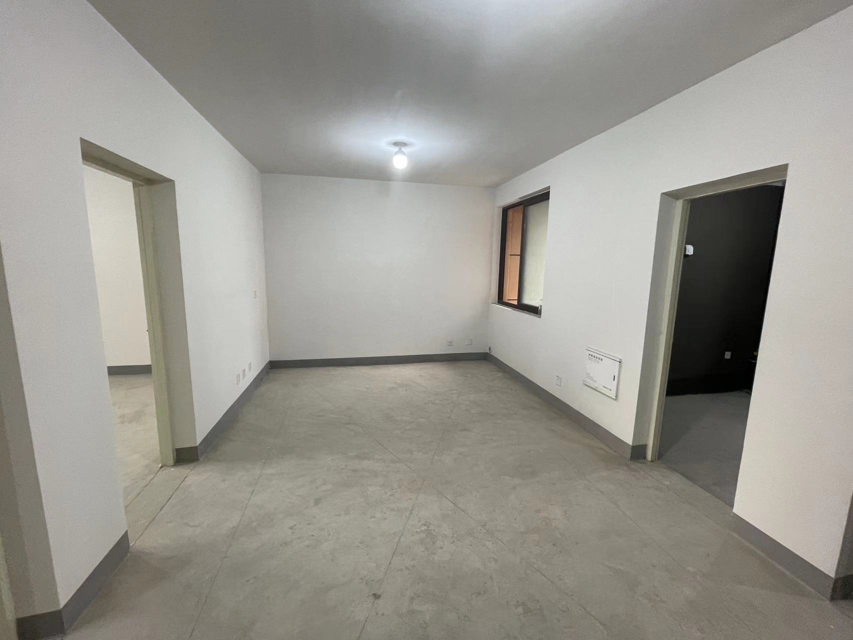 世伦佳苑 2室1厅1卫 90m²