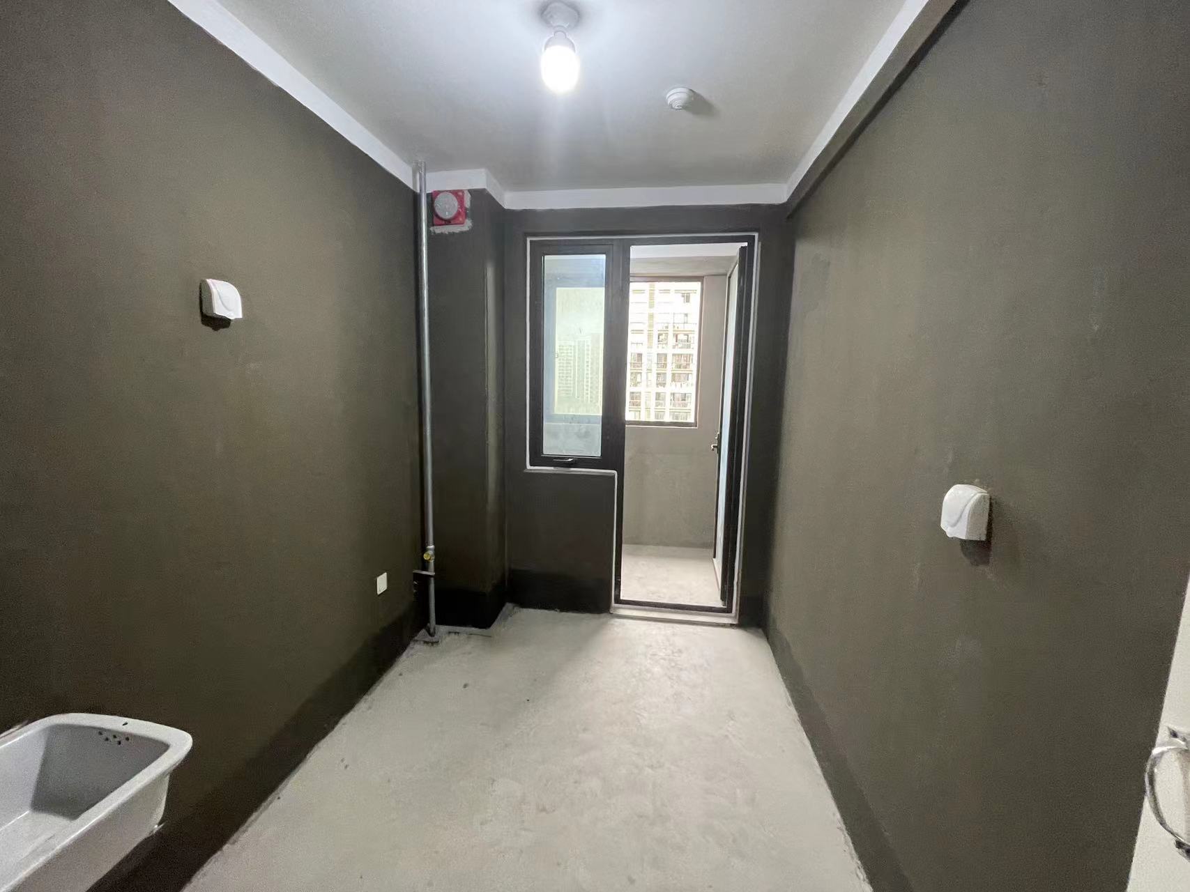 世伦佳苑 2室1厅1卫 90m&sup2;