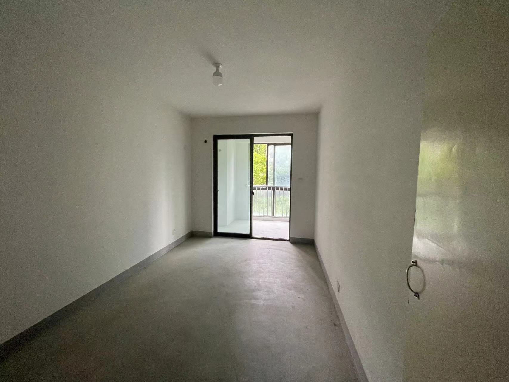 世伦佳苑 3室1厅1卫 114m&sup2;