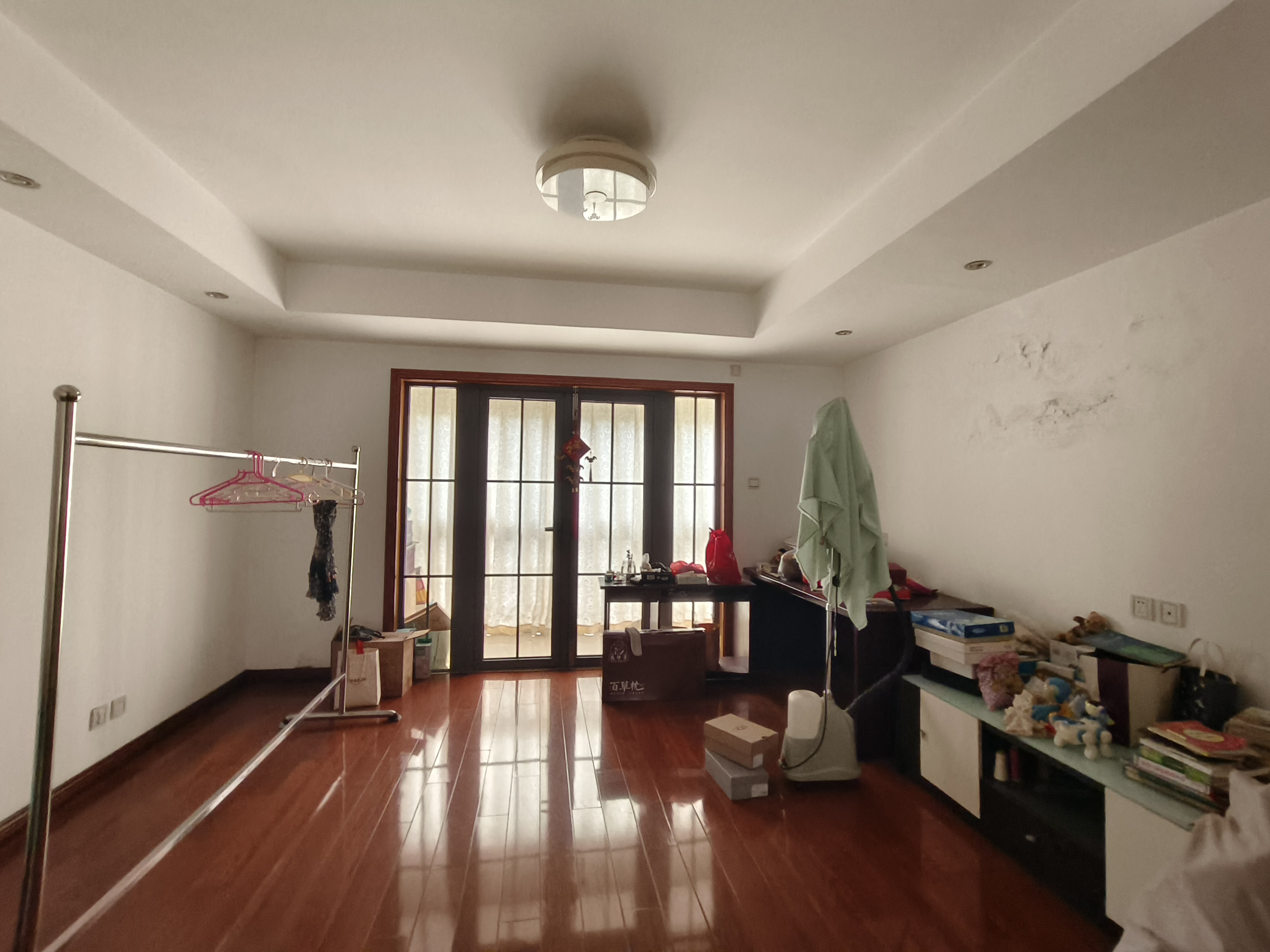 天安花园 5室2厅3卫 290m&sup2;