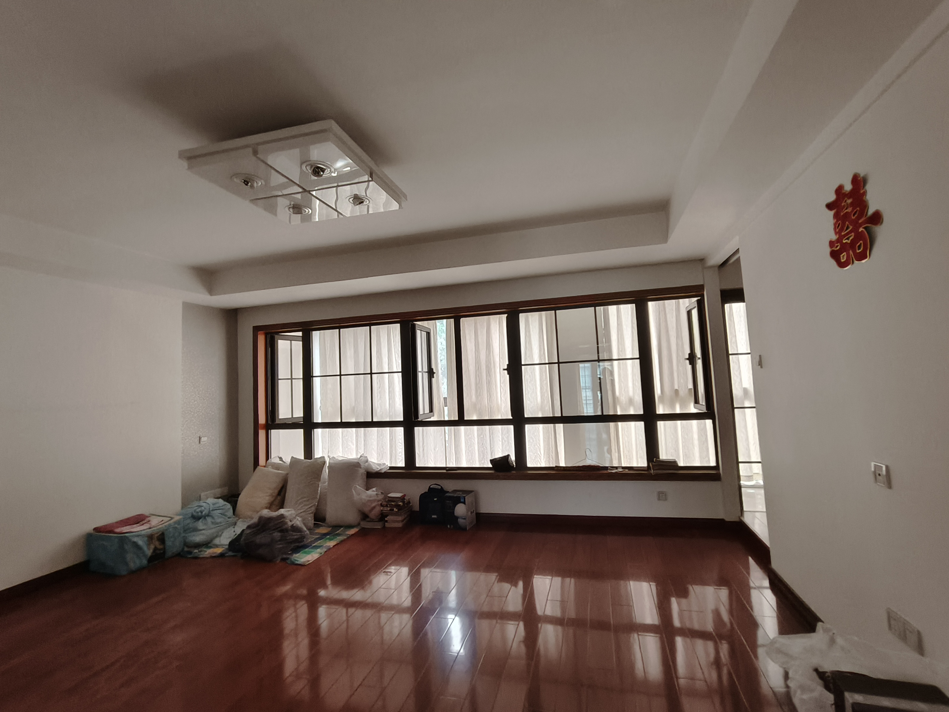 天安花园 5室2厅3卫 290m&sup2;