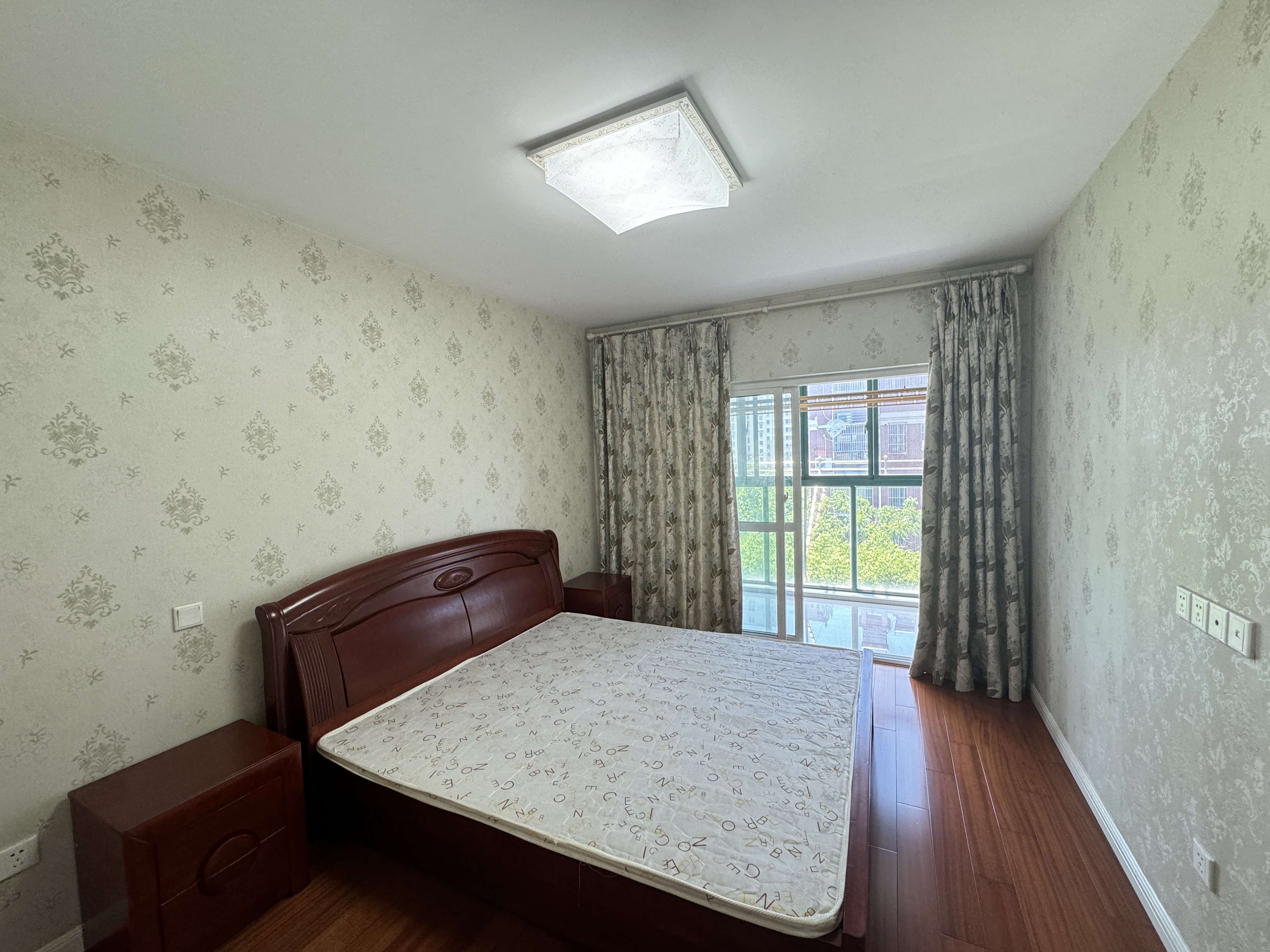 长航地中海花园 3室2厅1卫 123.00m&sup2;