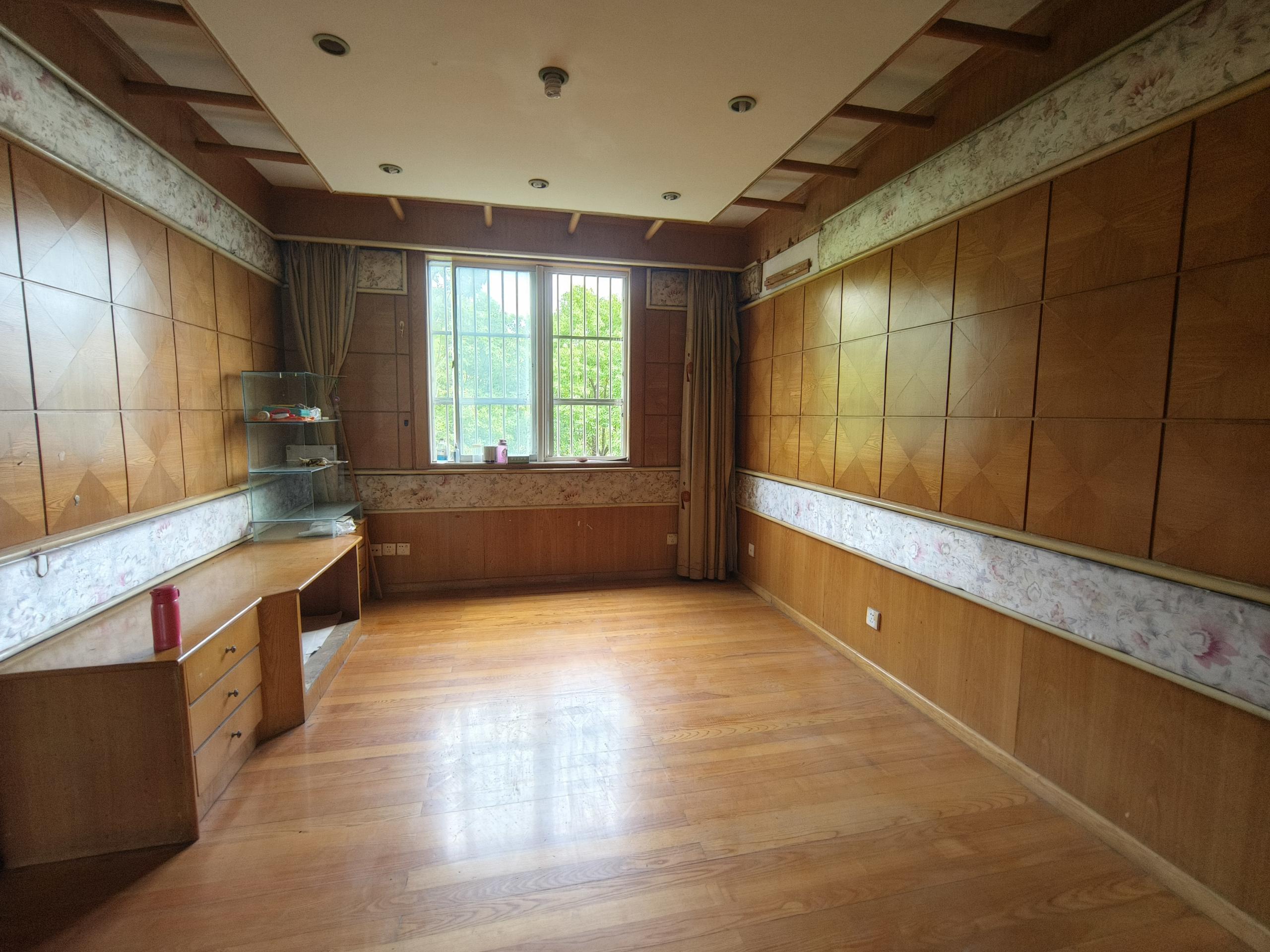 银花苑 2室1厅1卫 83m²