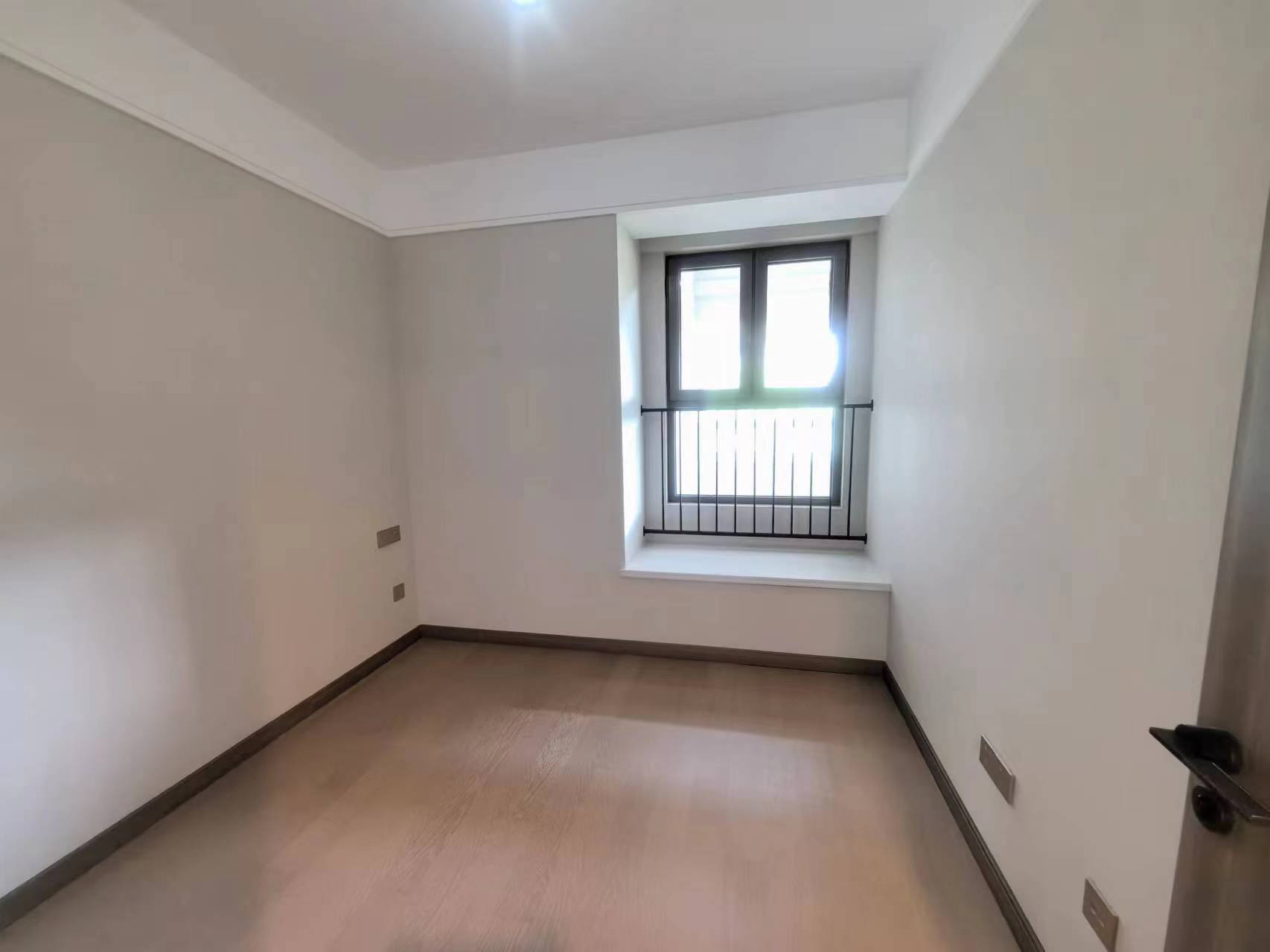 北纬31度 3室2厅1卫 96.86m&sup2;