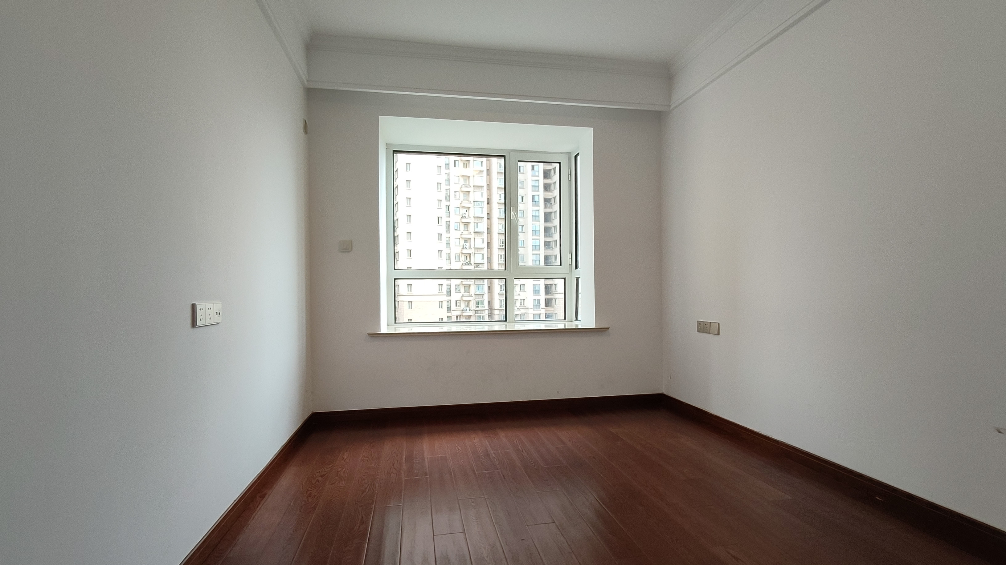 中南世纪花城三期 4室2厅2卫 144m&sup2;