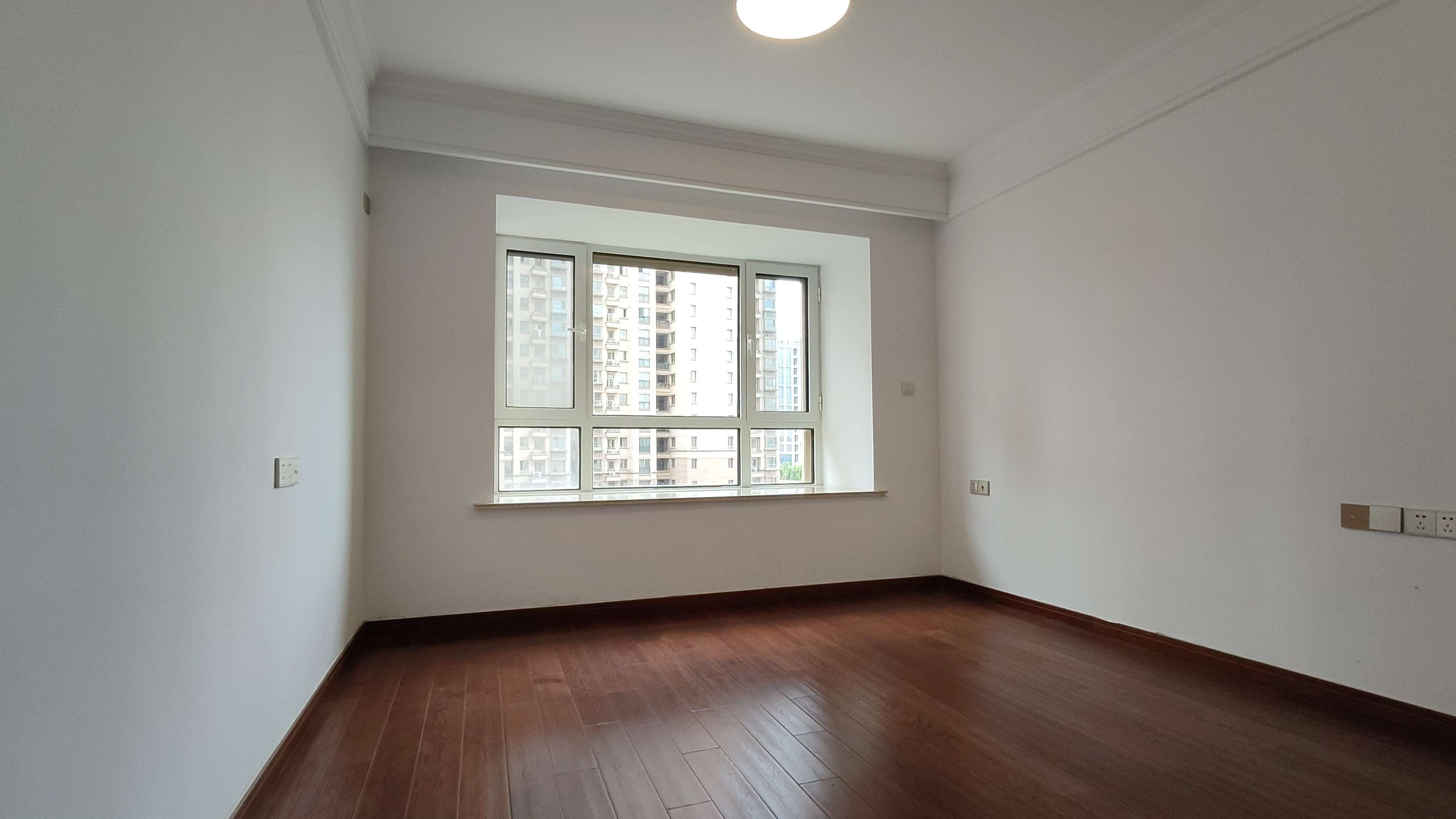 中南世纪花城三期 4室2厅2卫 144m&sup2;