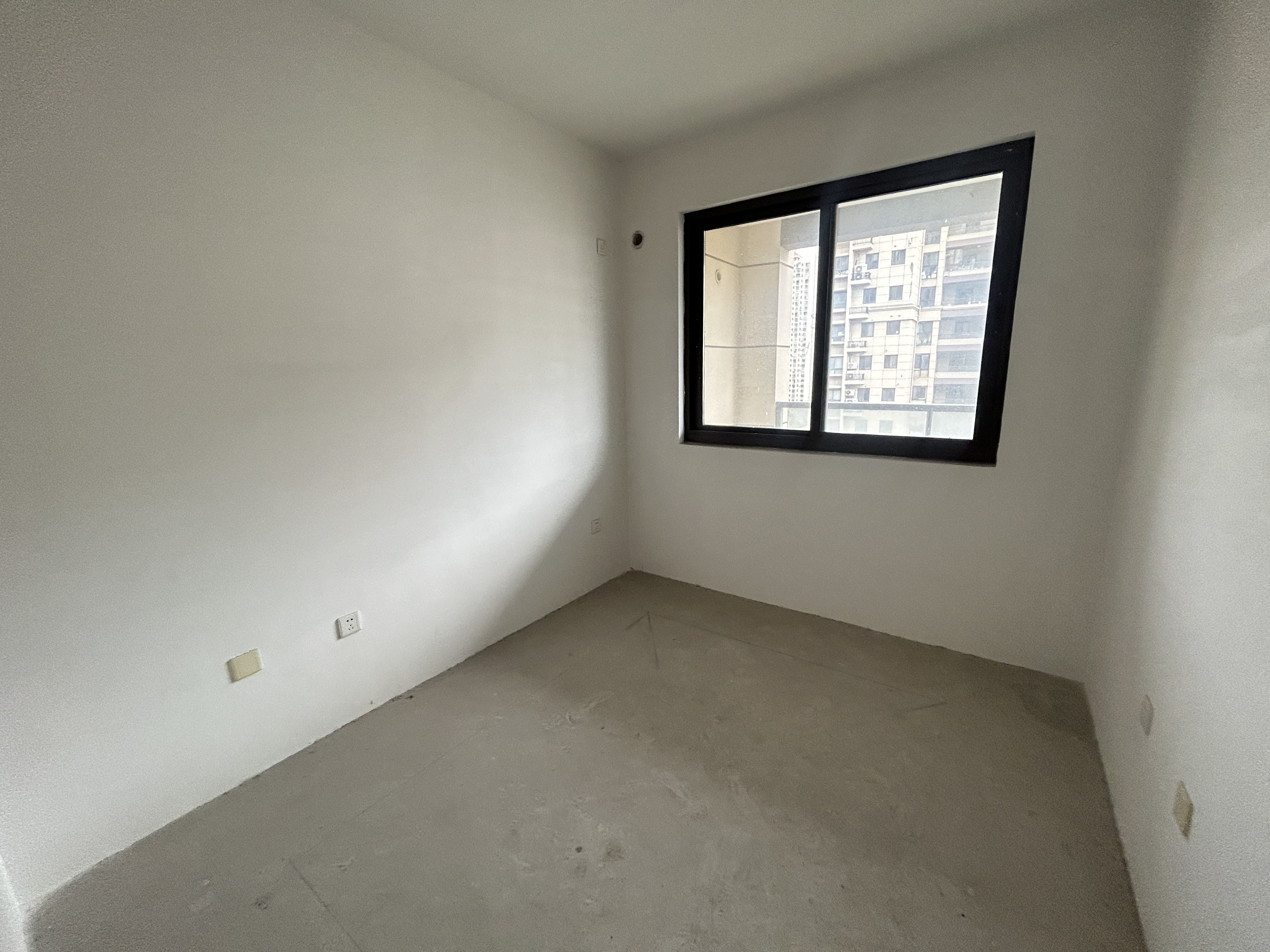 皇家花园北区 3室2厅1卫 97.00m&sup2;
