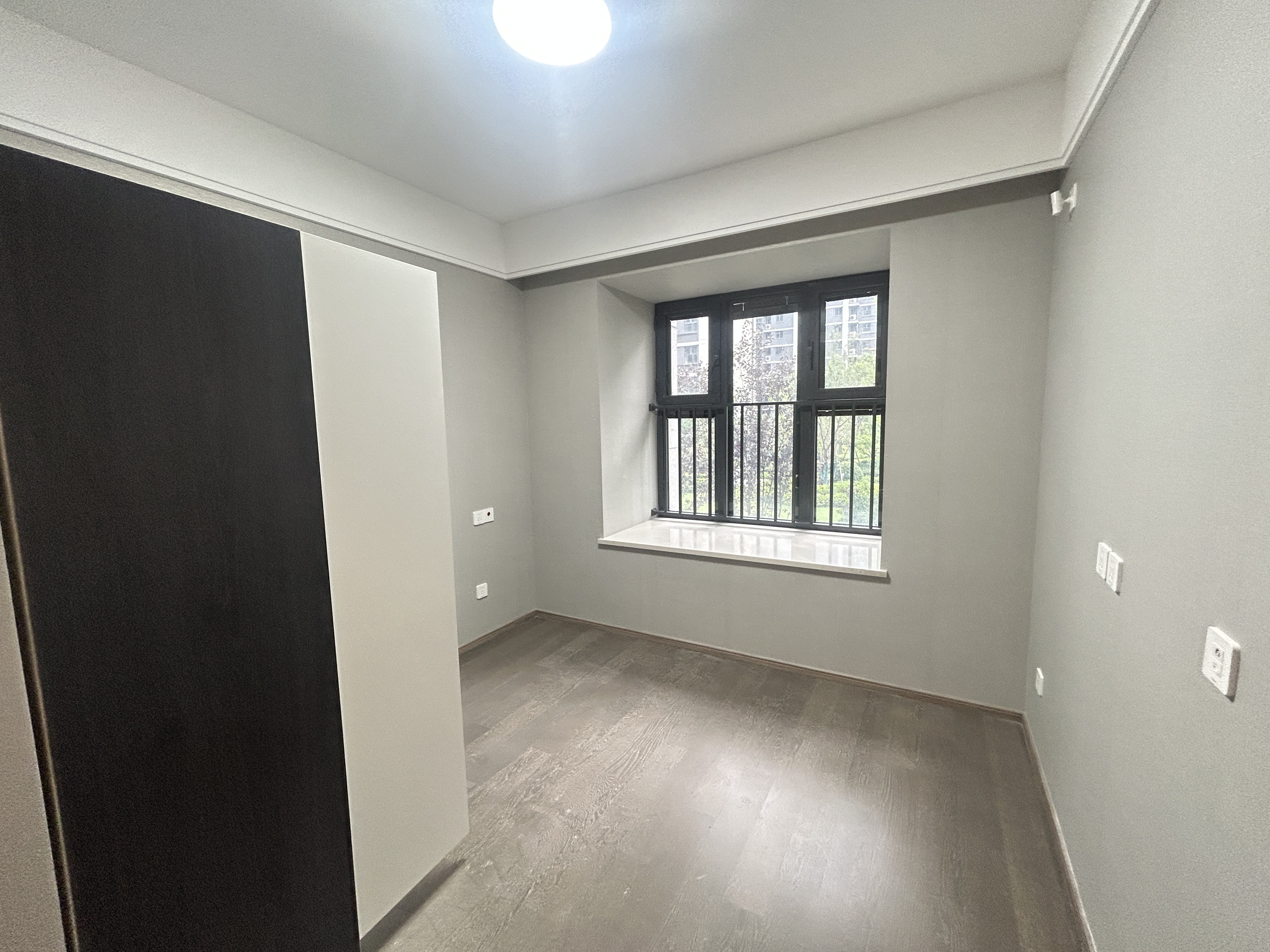 融创时代中心 4室2厅2卫 143m&sup2;