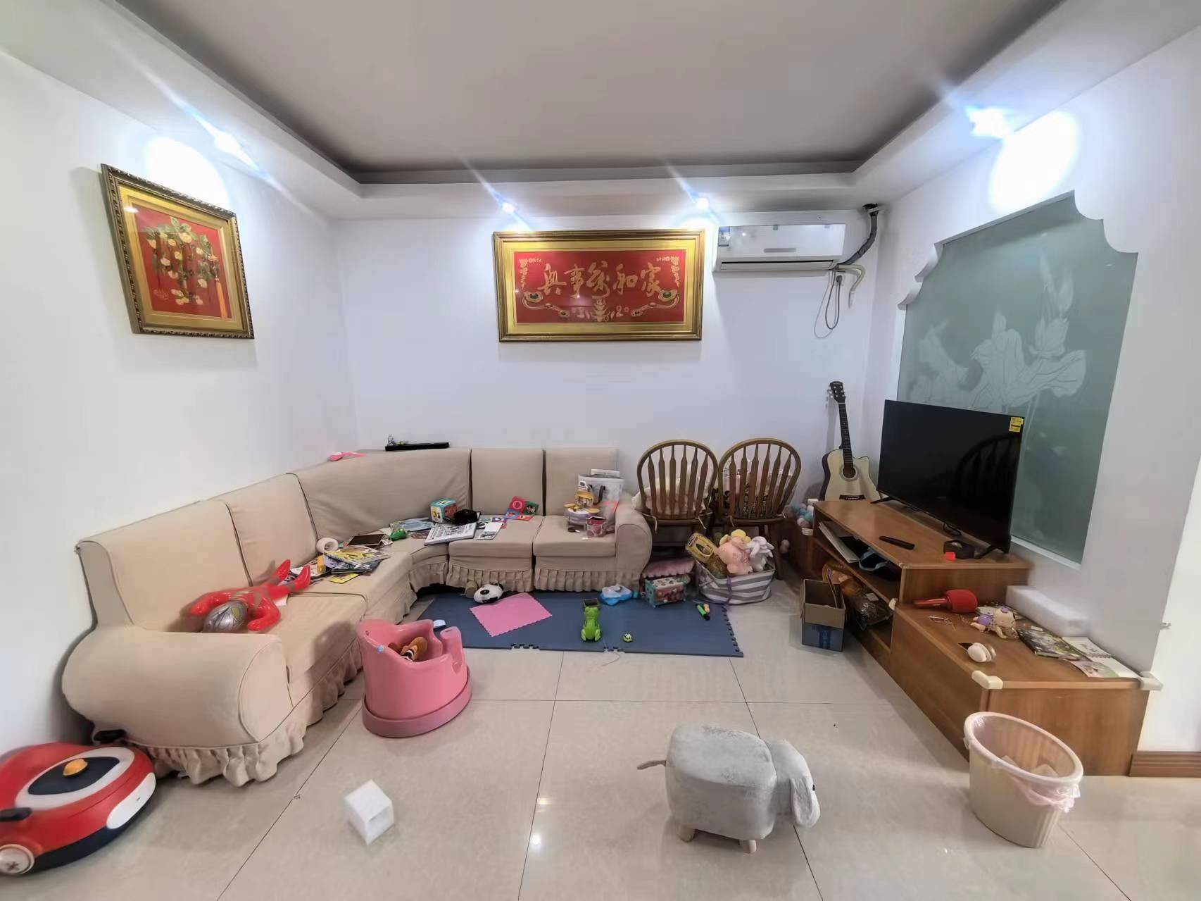 怡园新苑 2室1厅1卫 93.18m²