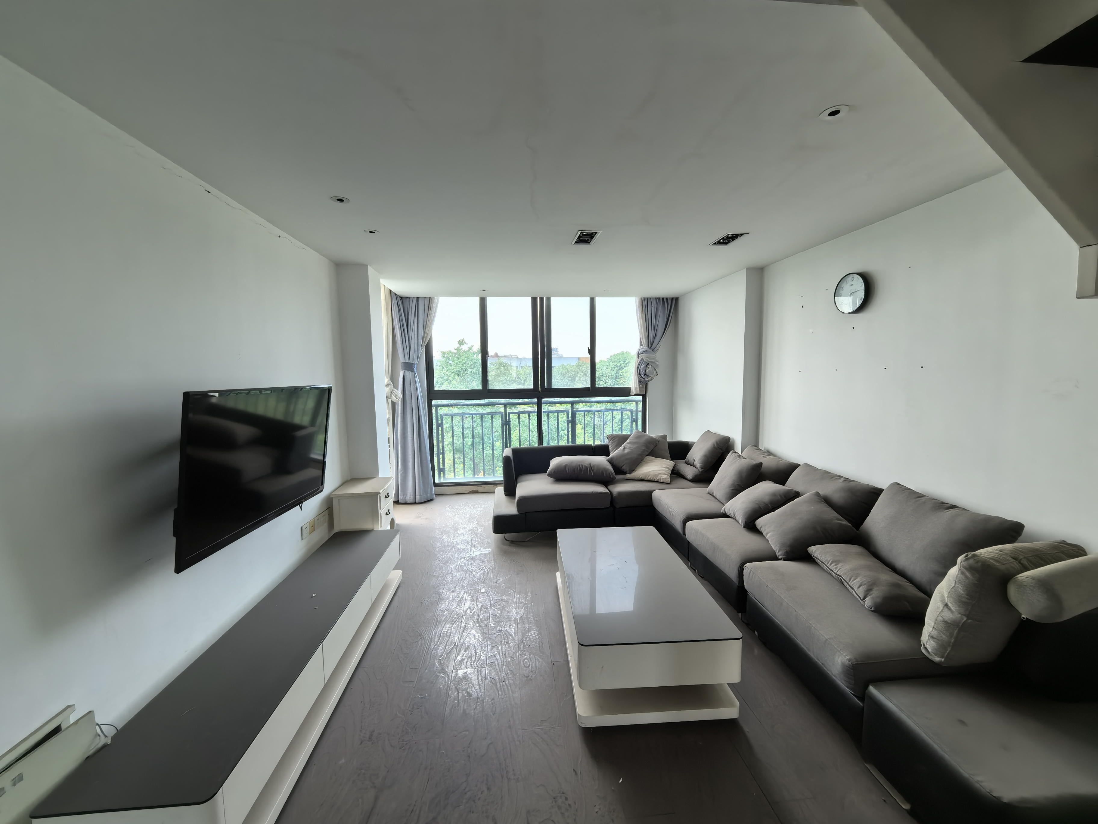 金水湾花园 4室2厅2卫 181m&sup2;