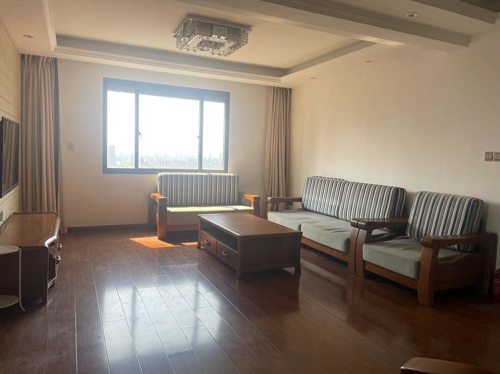 帝奥世伦名郡 4室2厅2卫 141m&sup2;