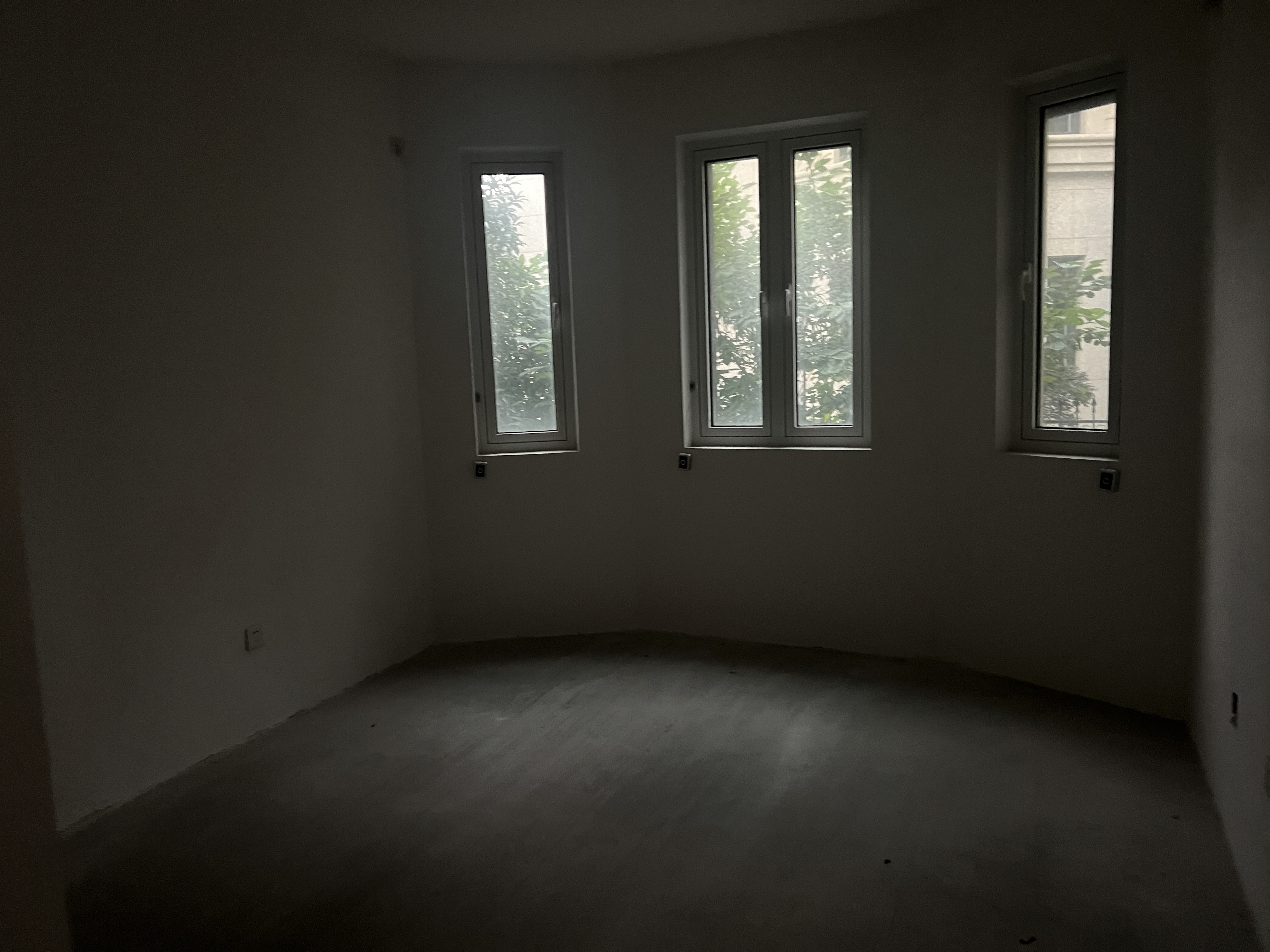 湖滨华庭 5室2厅2卫 318m&sup2;