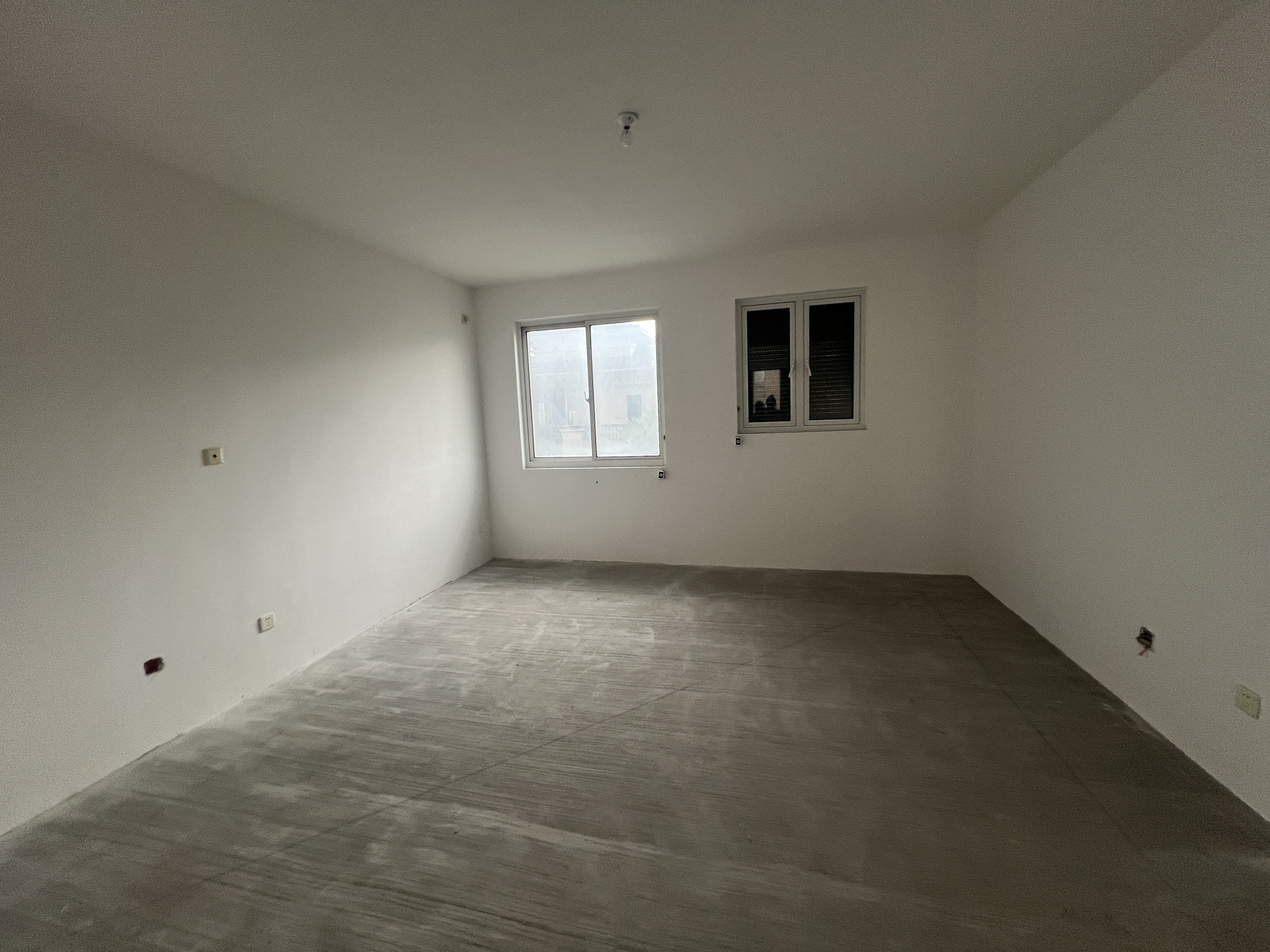 湖滨华庭 5室2厅2卫 318m&sup2;