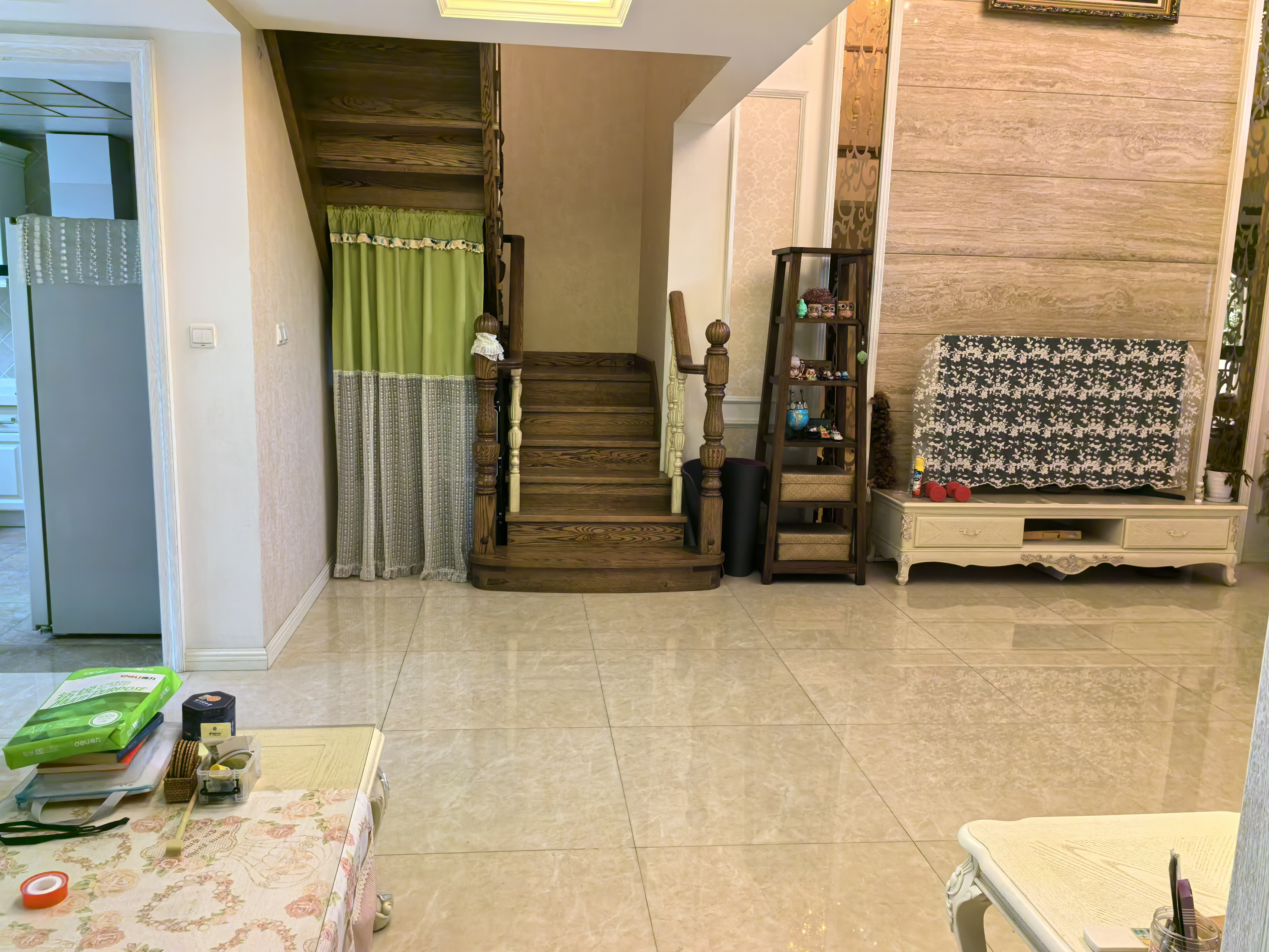 优山美地花园南区 5室3厅2卫 237.42m&sup2;