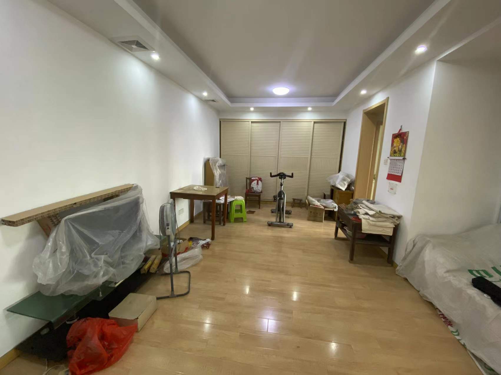裕豐廣場 2室2厅1卫 112m²