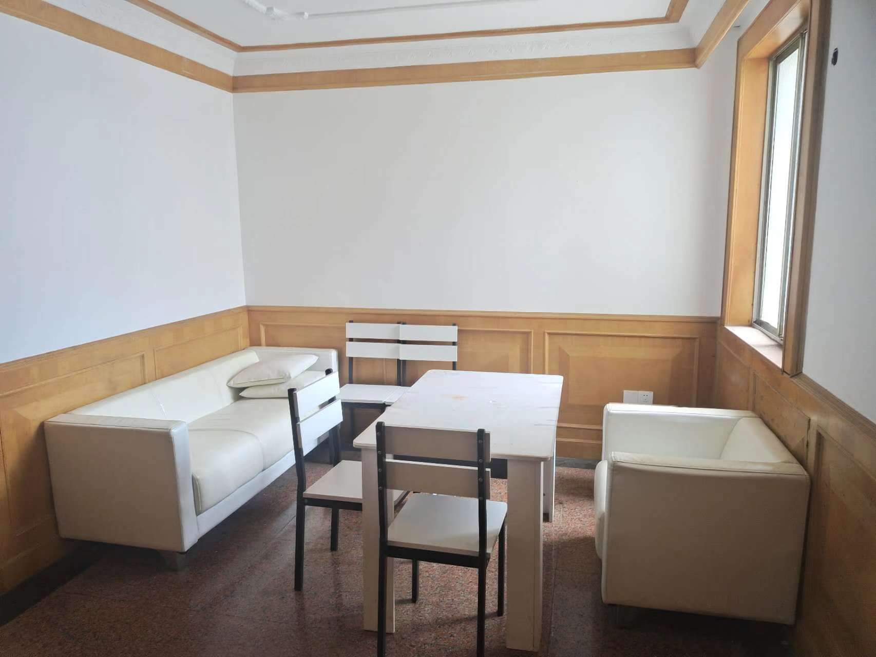 北濠桥东村 2室1厅1卫 81.62m²