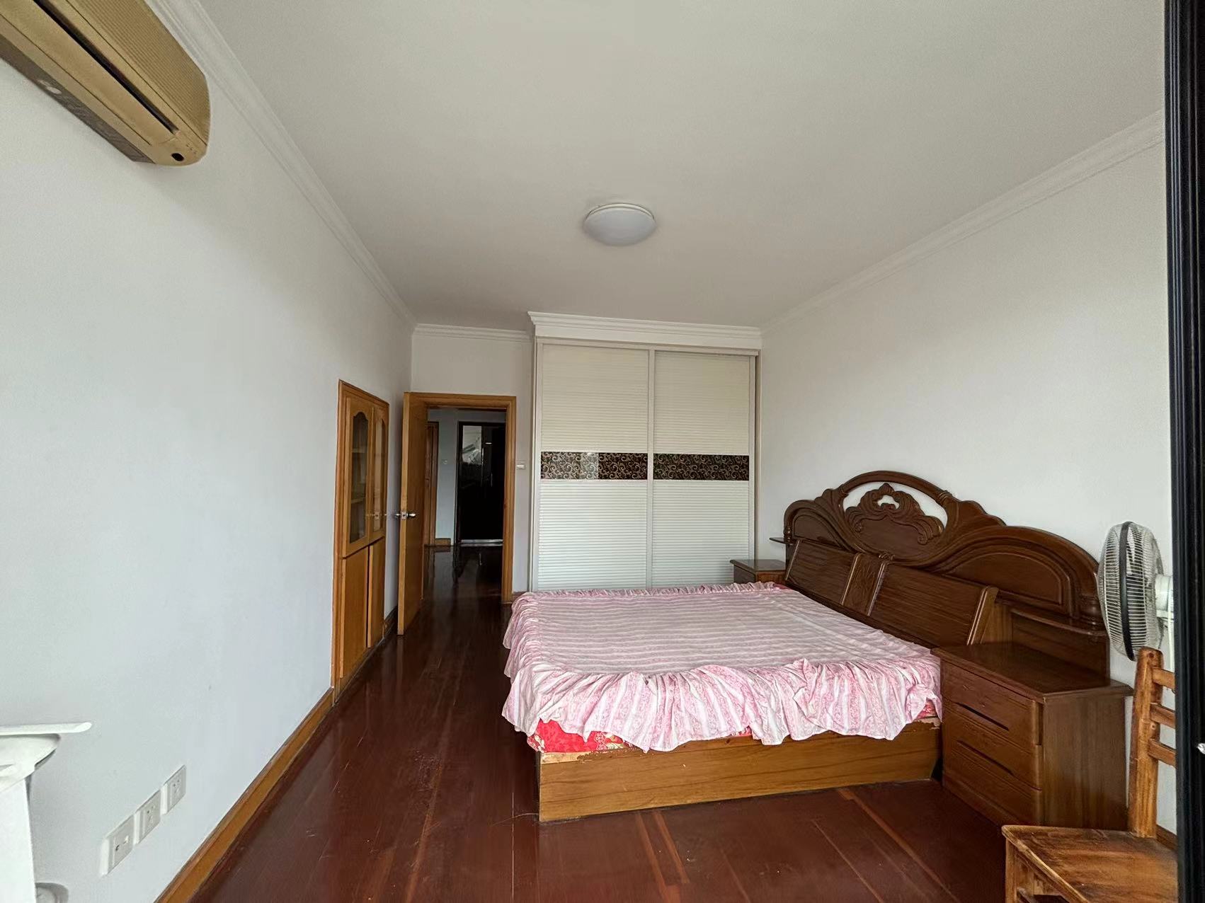 青年中路9号 2室1厅1卫 68m&sup2;