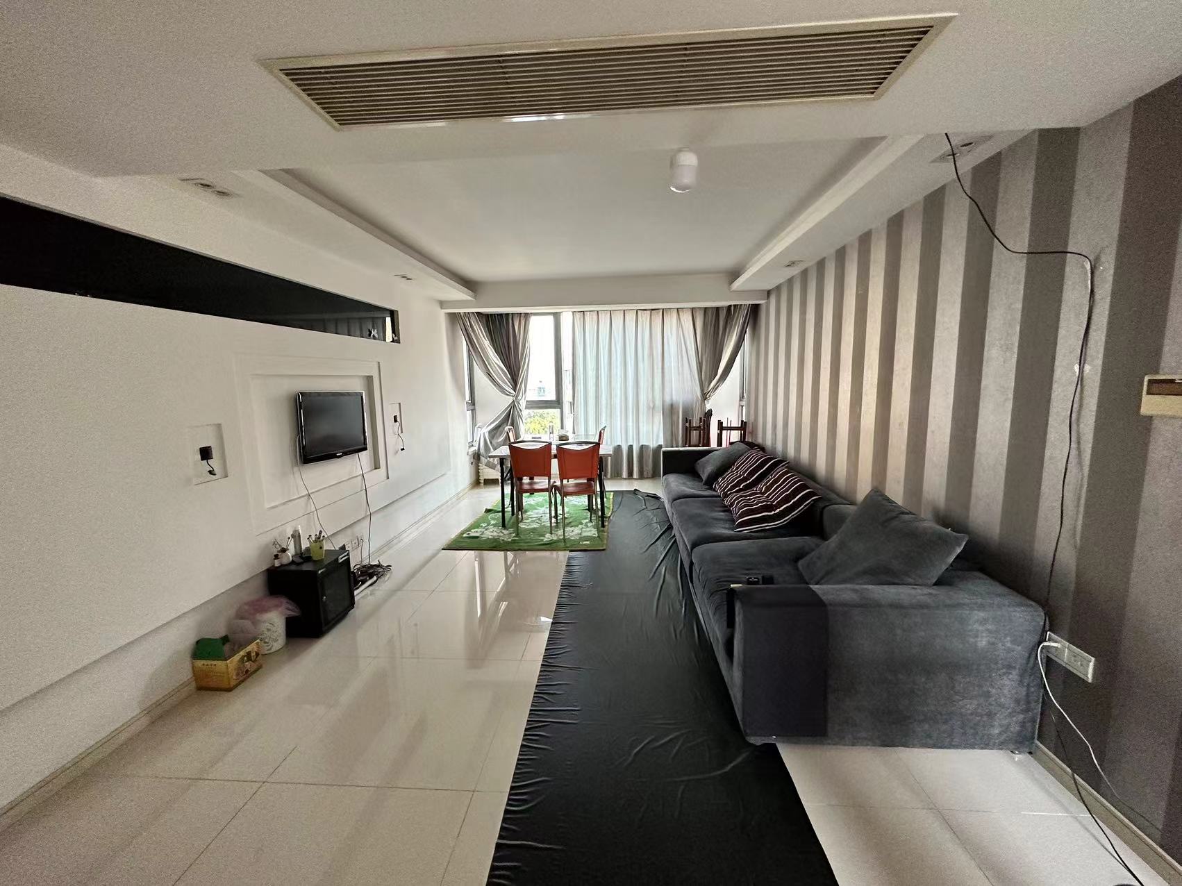 瑞景广场 4室2厅2卫 125m²